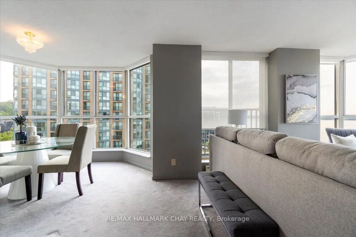 140 Dunlop Street E, #807