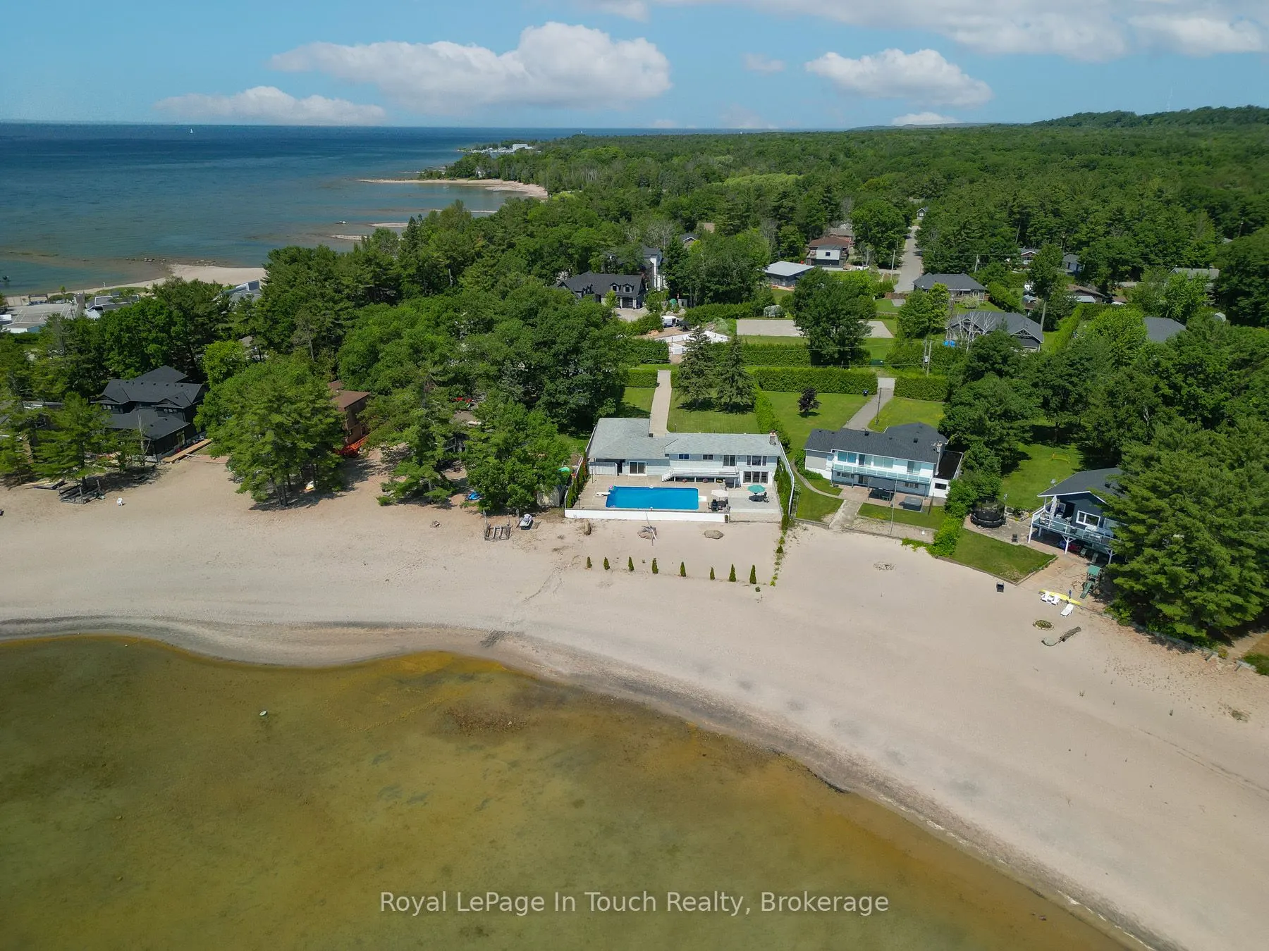 1420 Tiny Beaches Road N