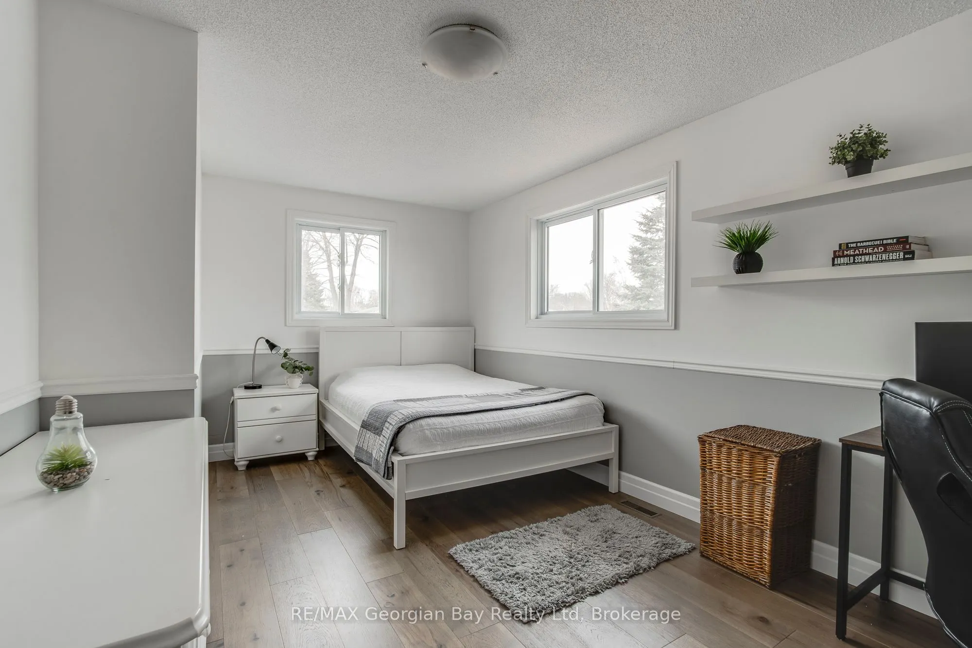 992 Dominion Avenue