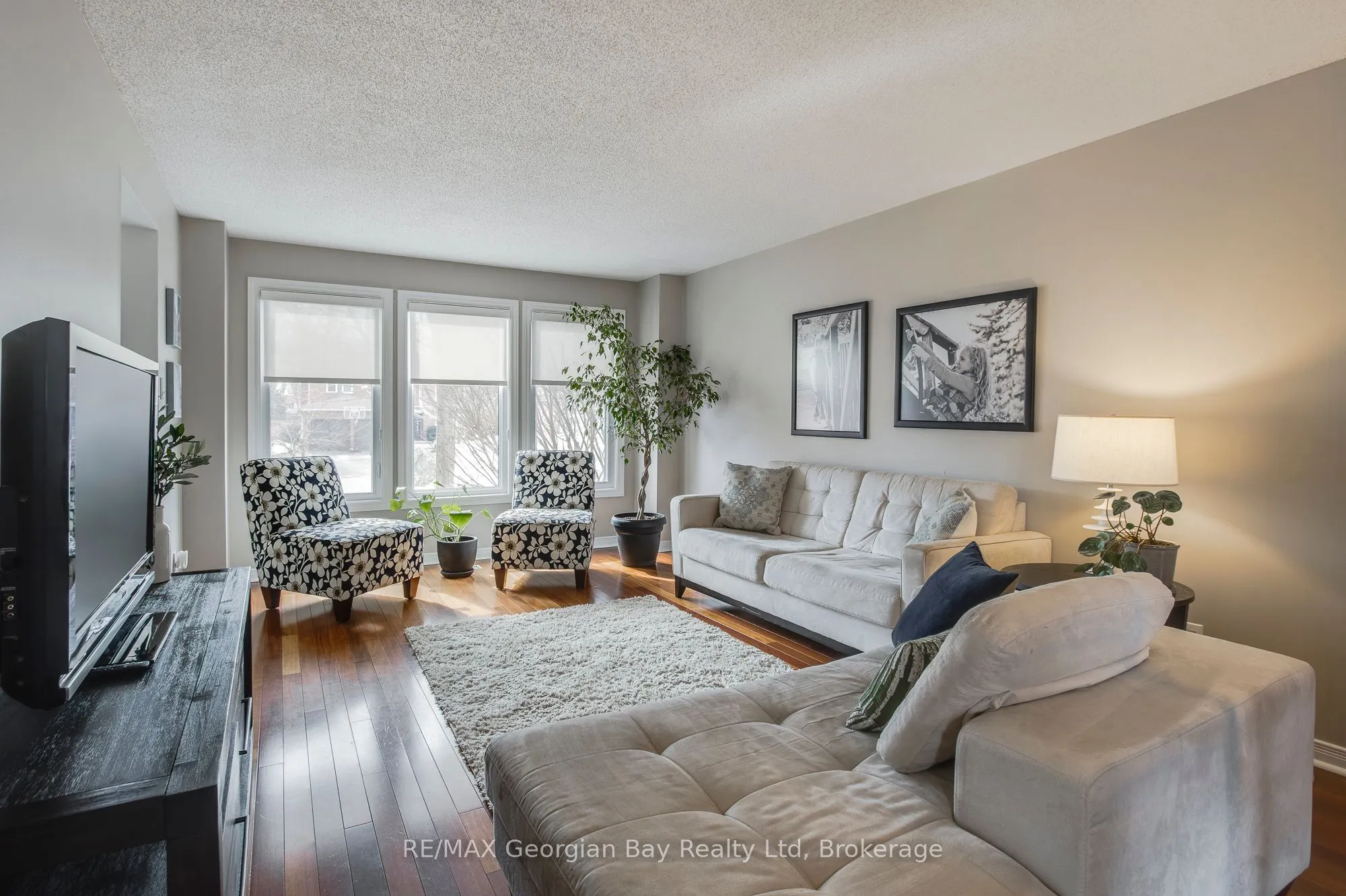 992 Dominion Avenue