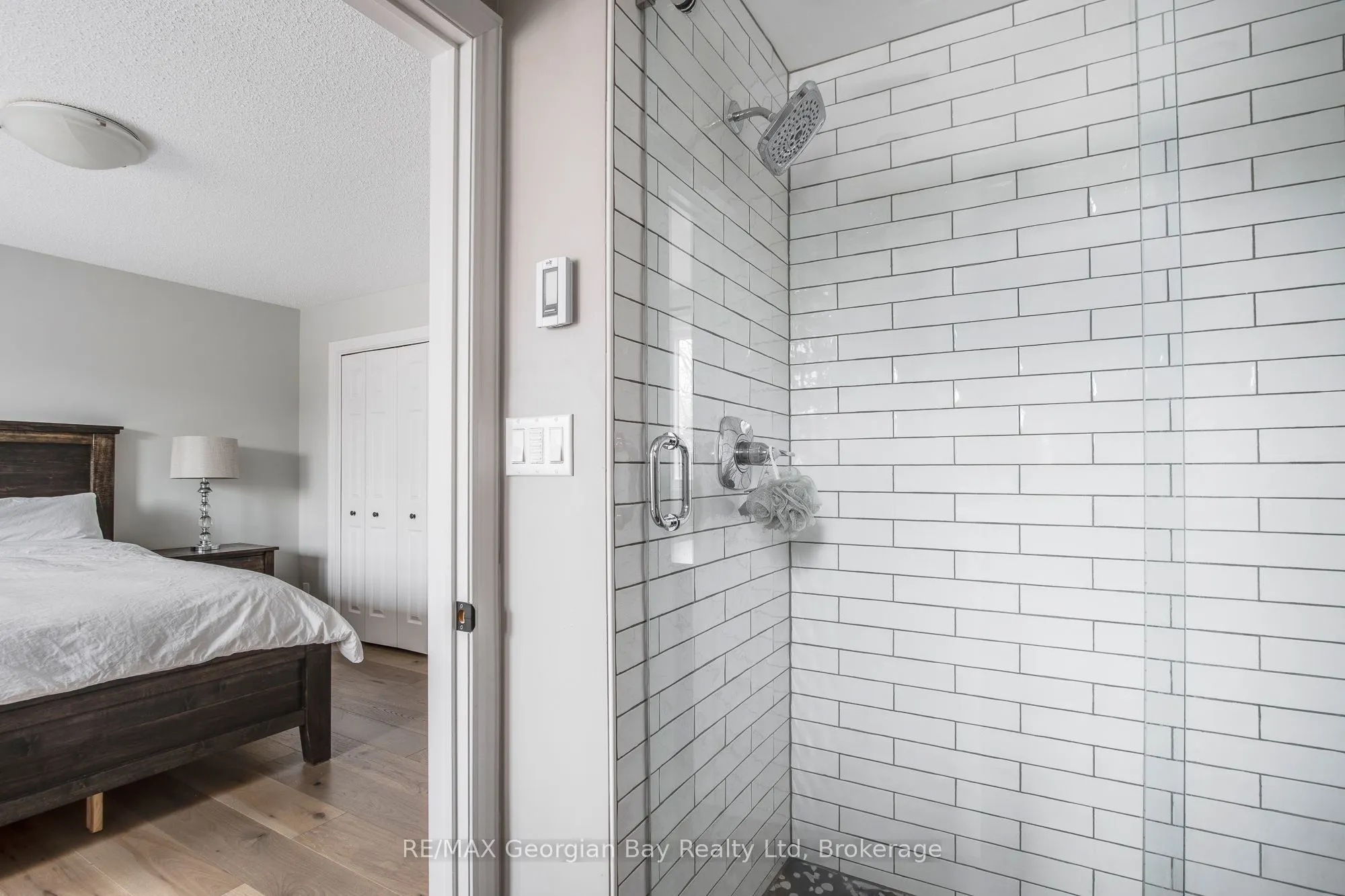 992 Dominion Avenue