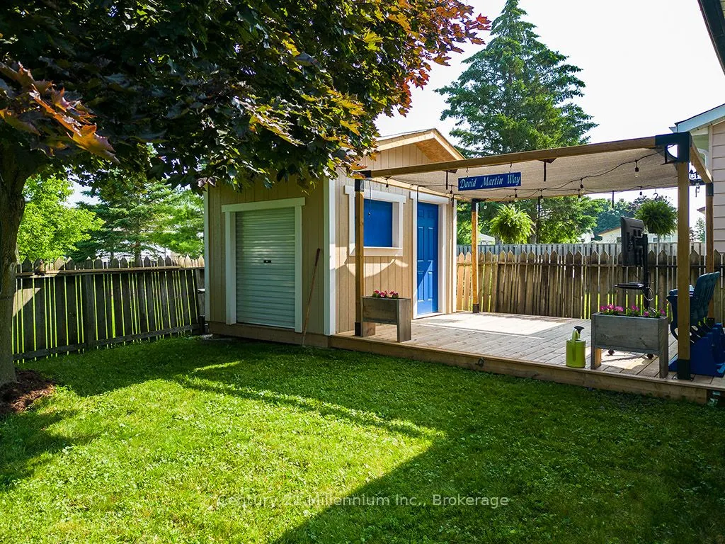 20 Leslie Drive