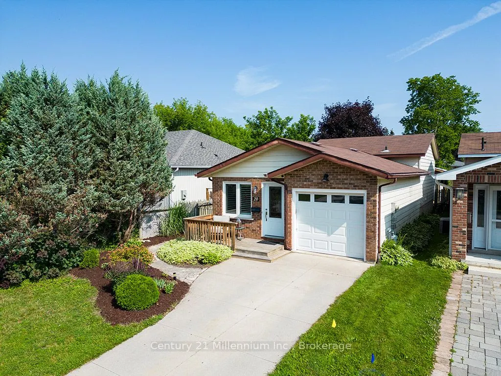 20 Leslie Drive