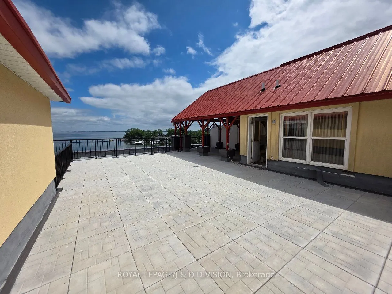 140 Cedar Island Road, #406