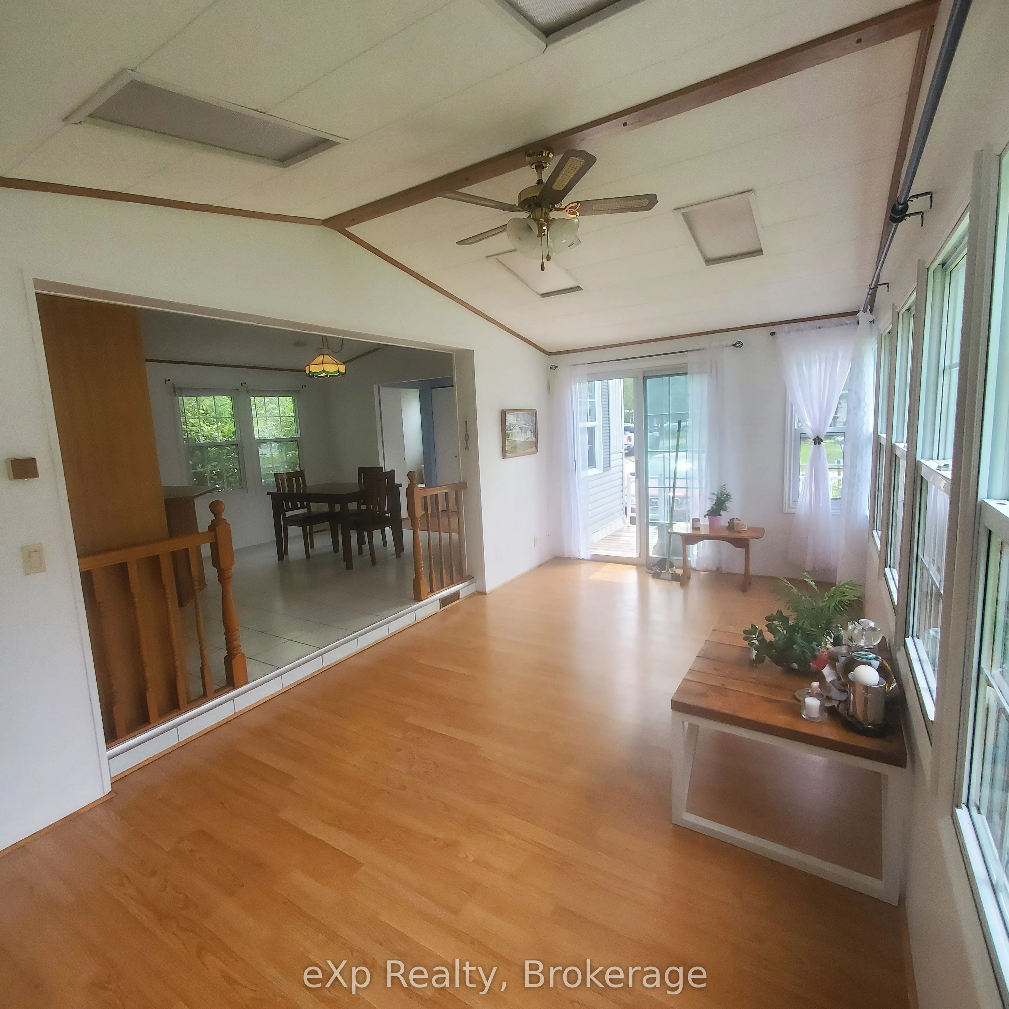 24 Prince Charles Avenue N