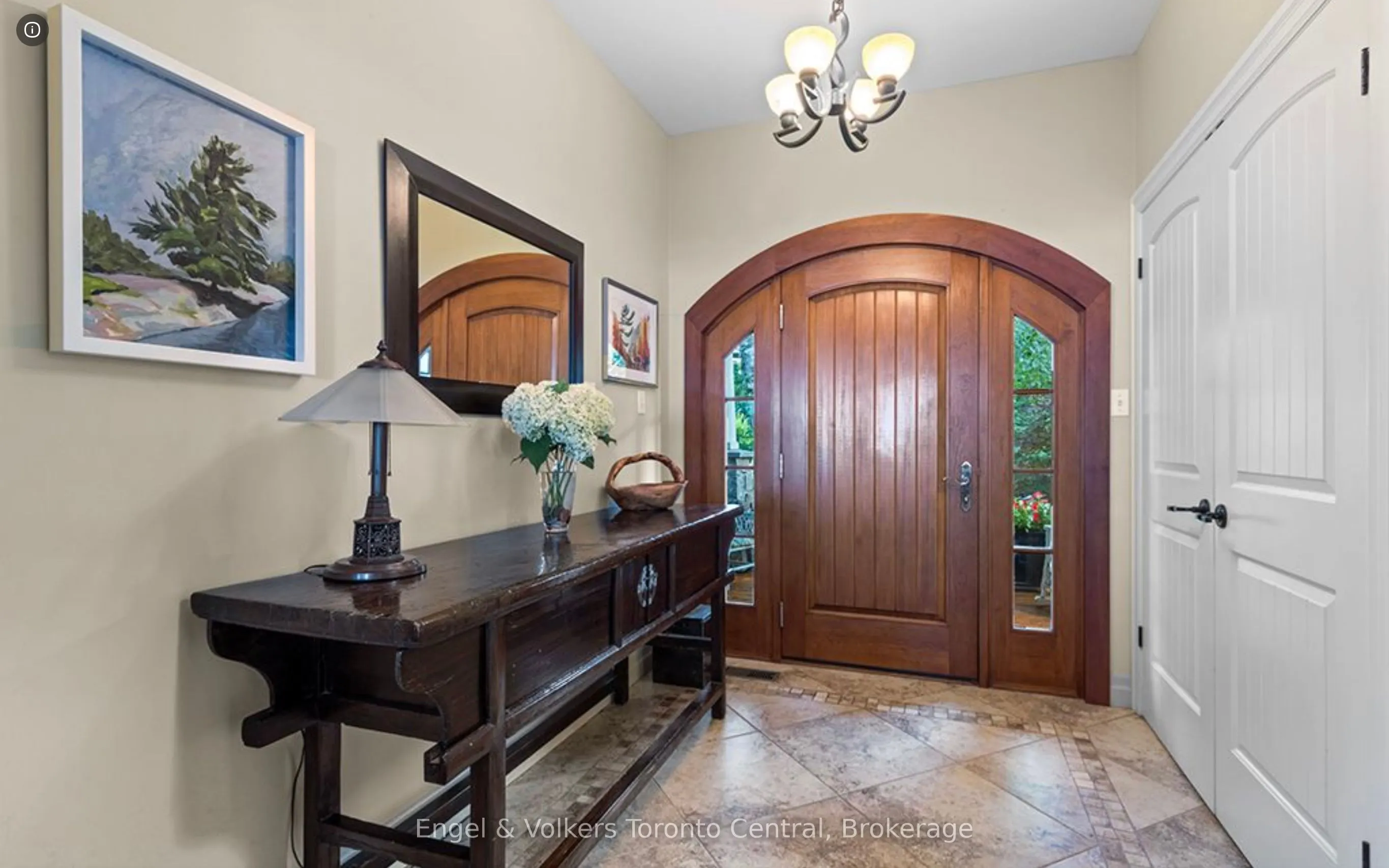 19 Georgian Manor Drive