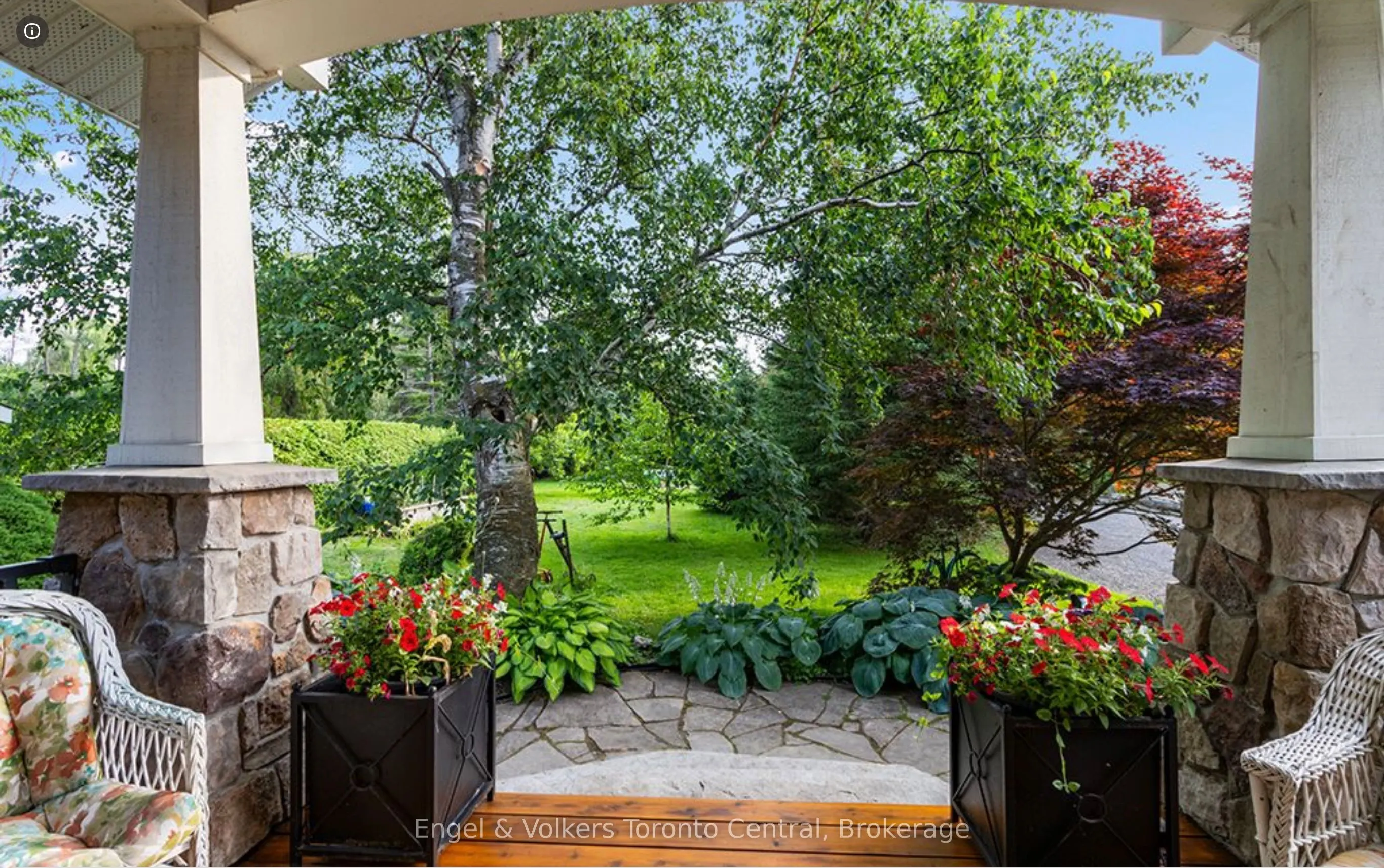 19 Georgian Manor Drive