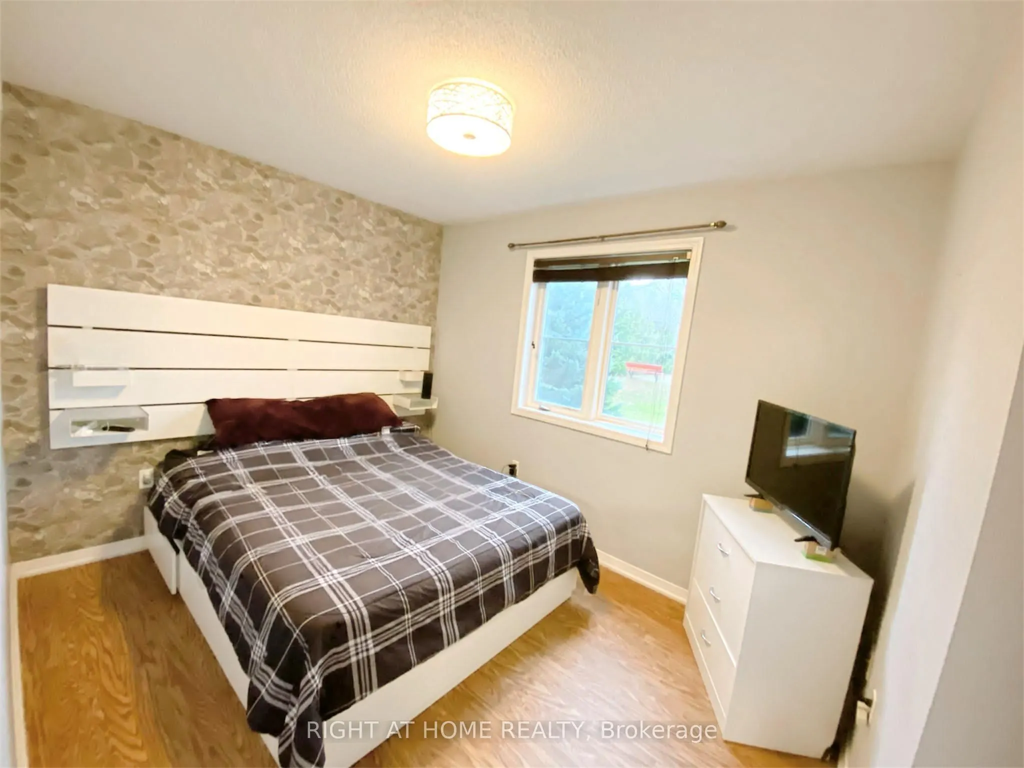 13 Cheltenham Road, #8