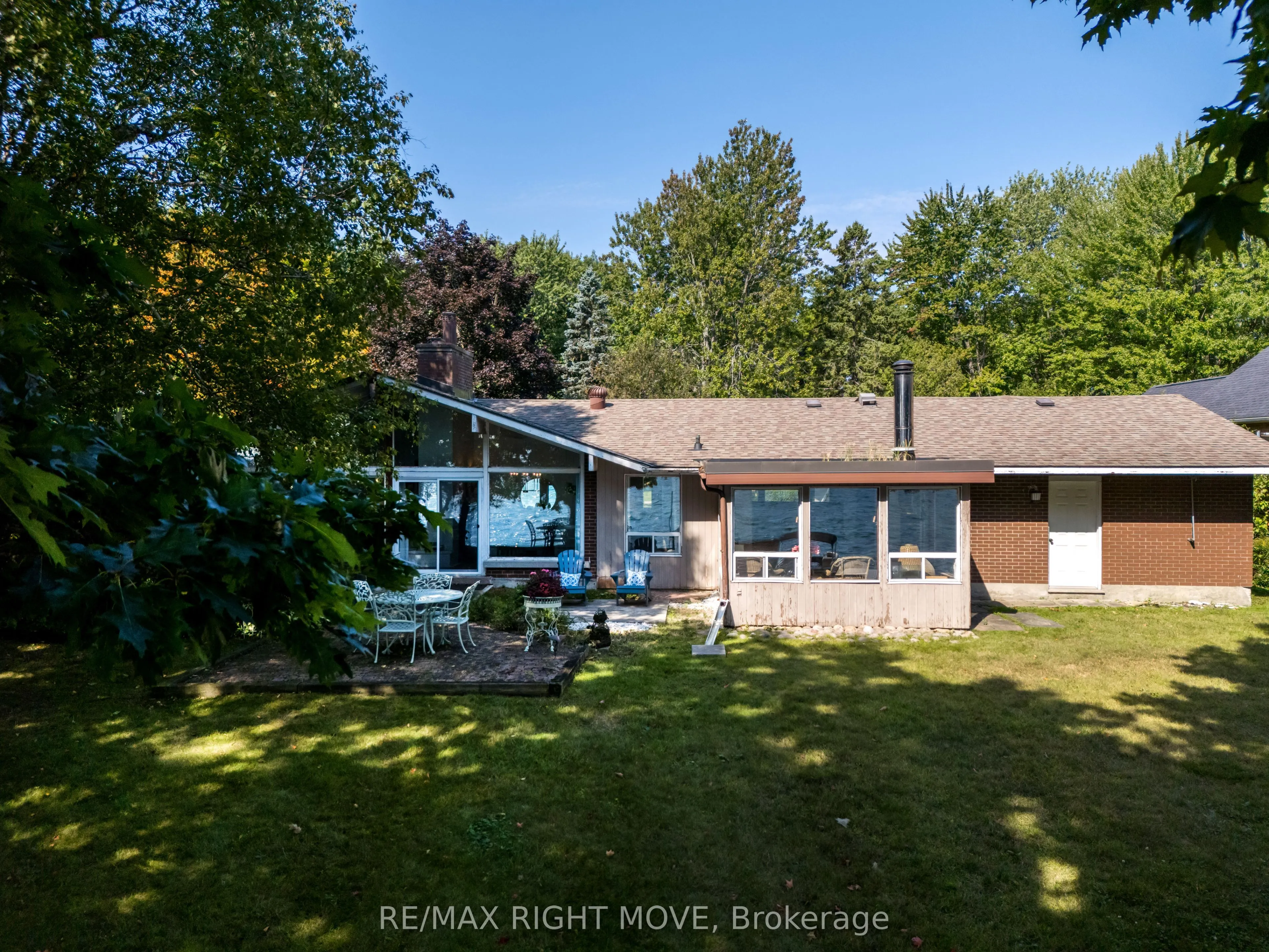 18 Maple Drive