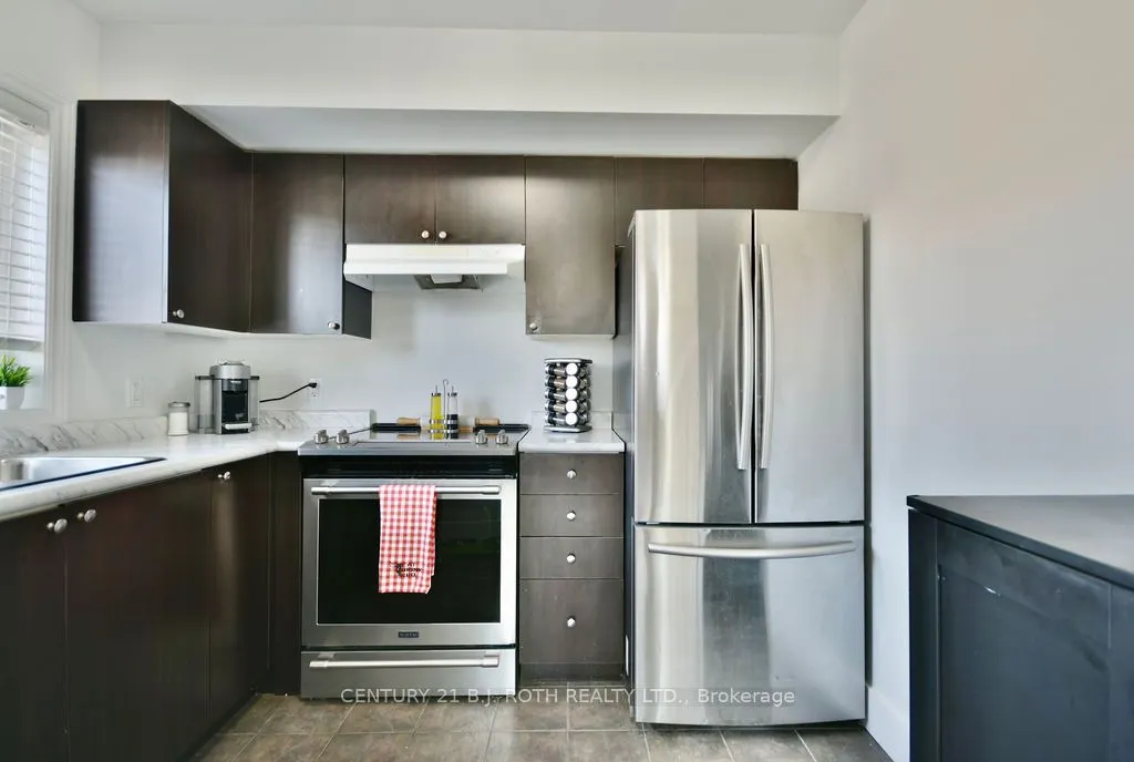 25 Madelaine Drive, #5