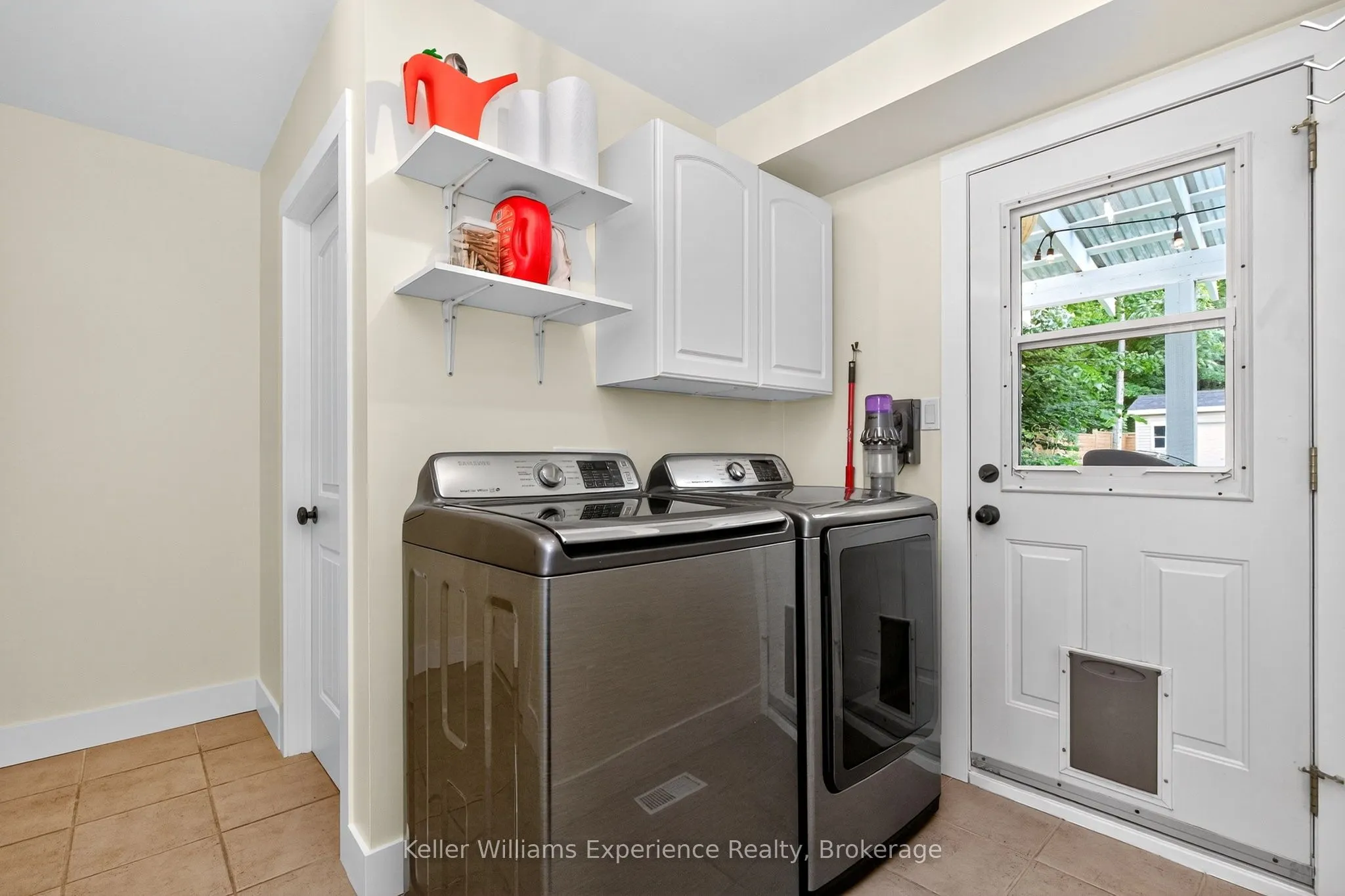 177 Robins Point Road