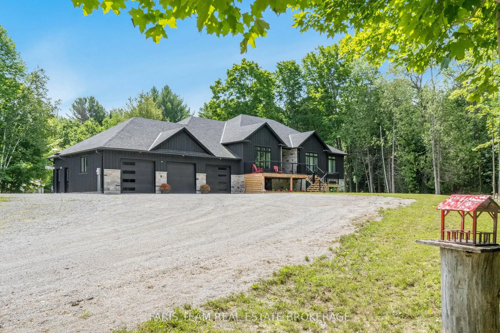151 Mount Saint Louis Road E