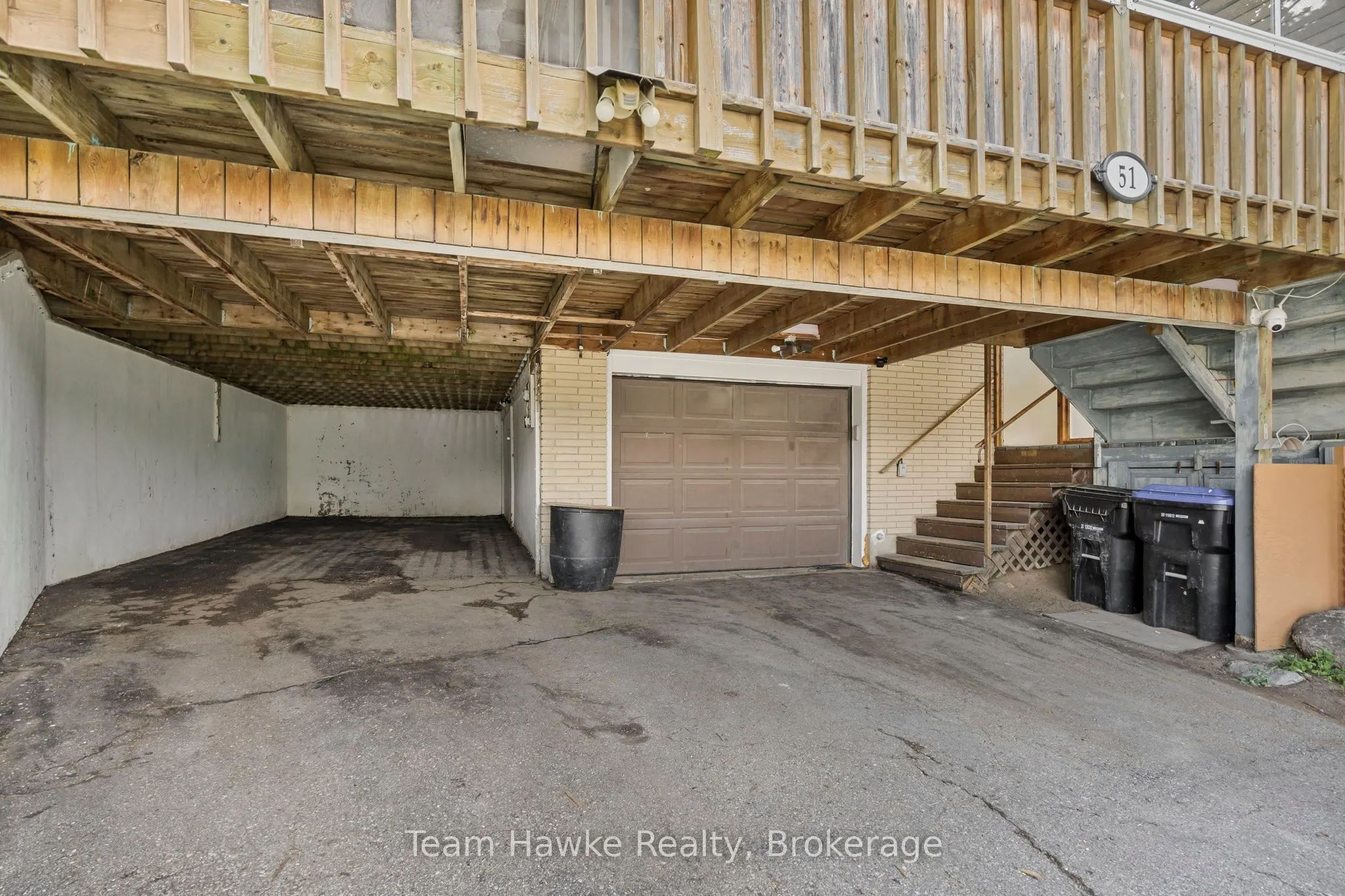51 Easton Avenue