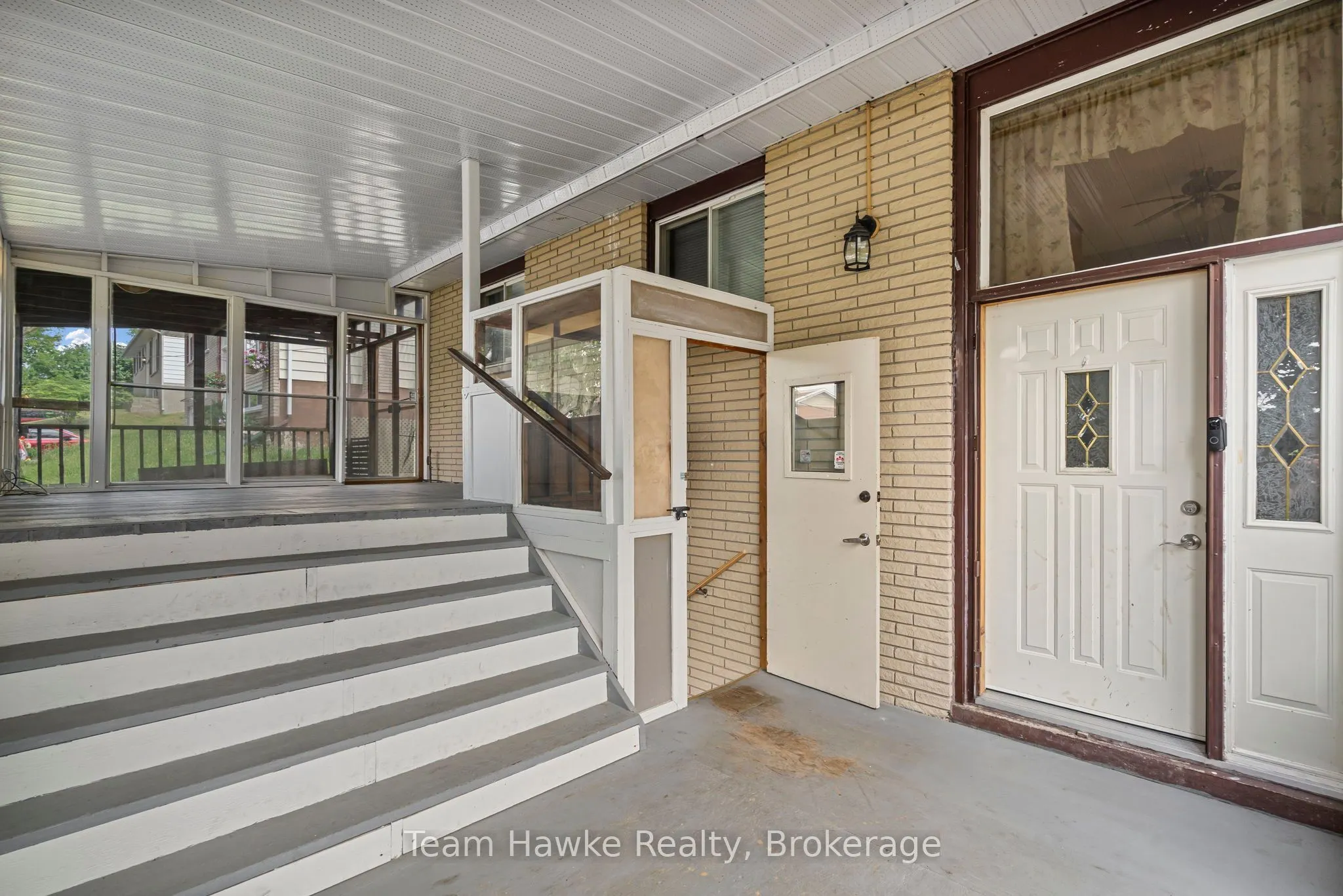 51 Easton Avenue