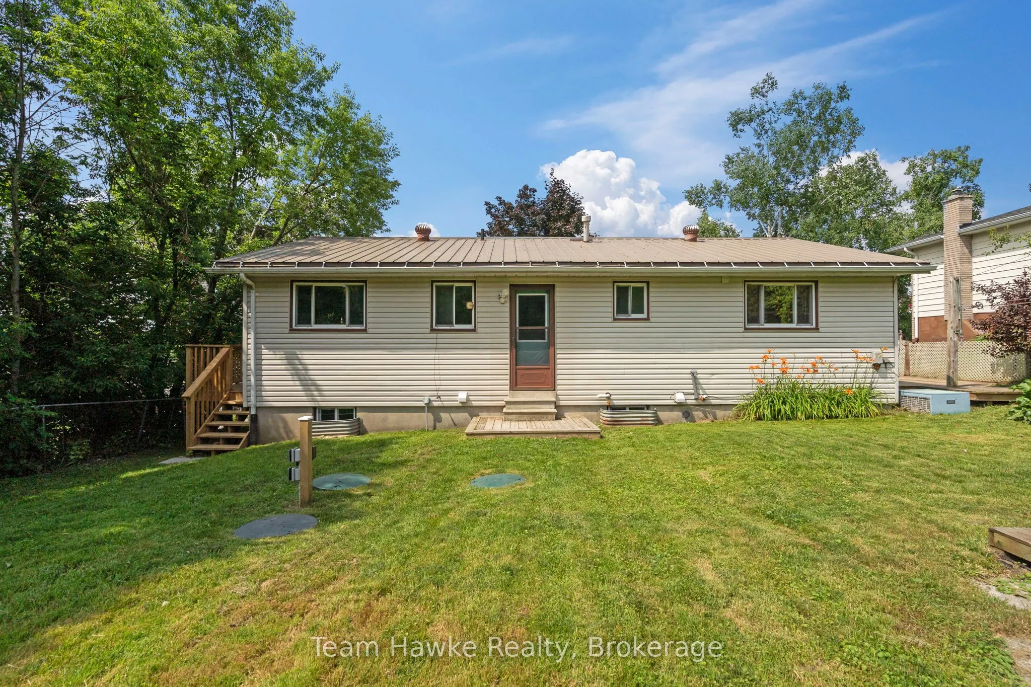 51 Easton Avenue