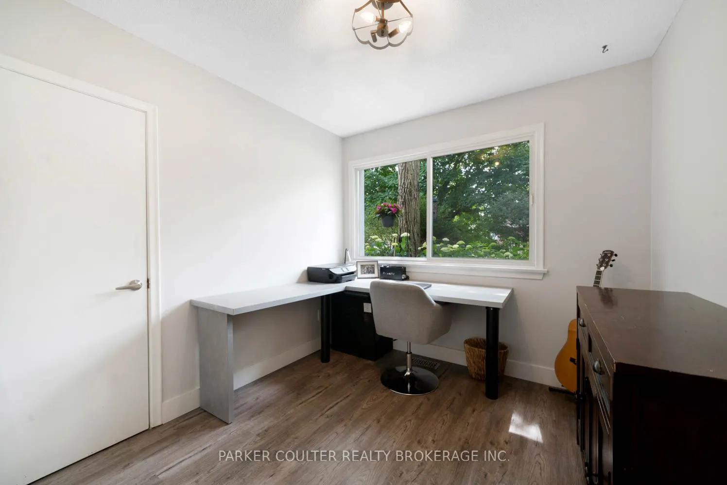 2 Noraline Avenue