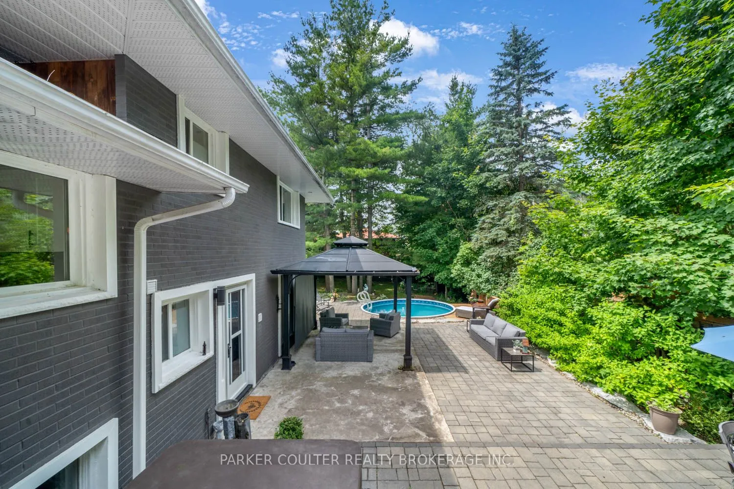 2 Noraline Avenue