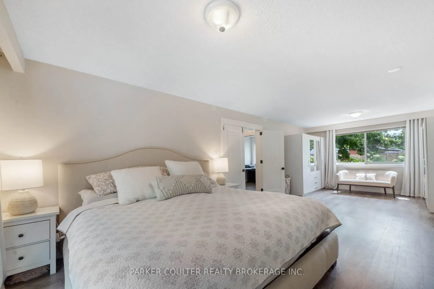 2 Noraline Avenue