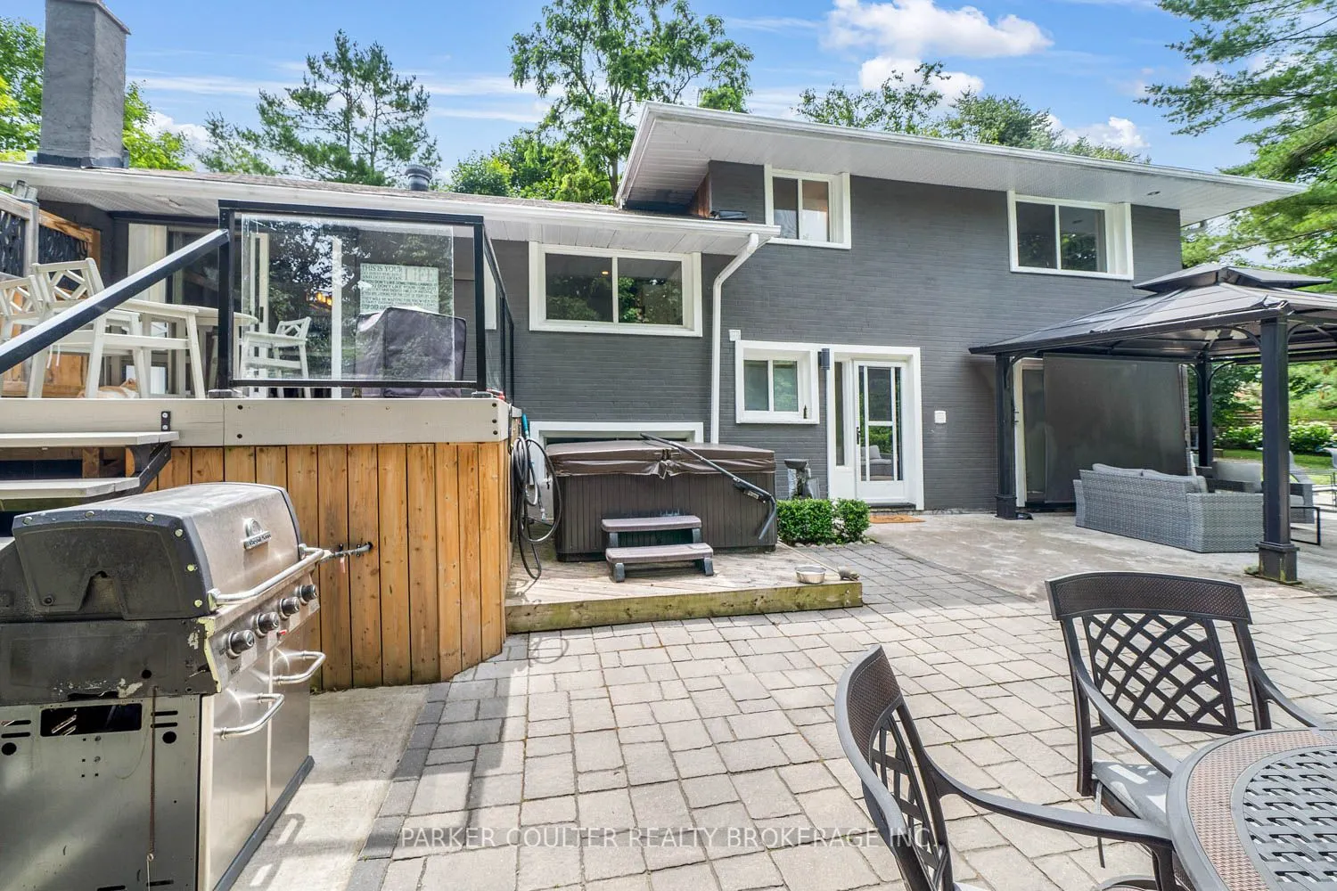 2 Noraline Avenue