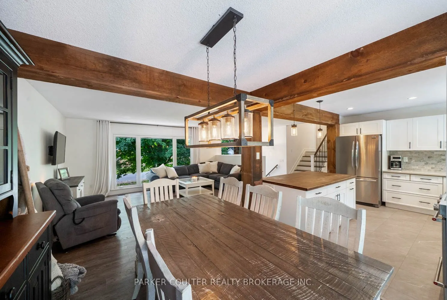 2 Noraline Avenue