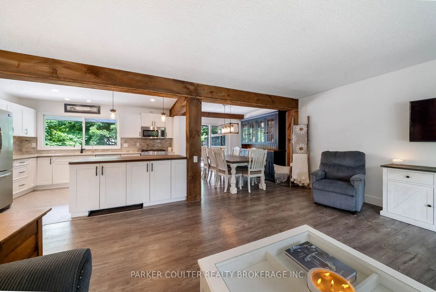 2 Noraline Avenue