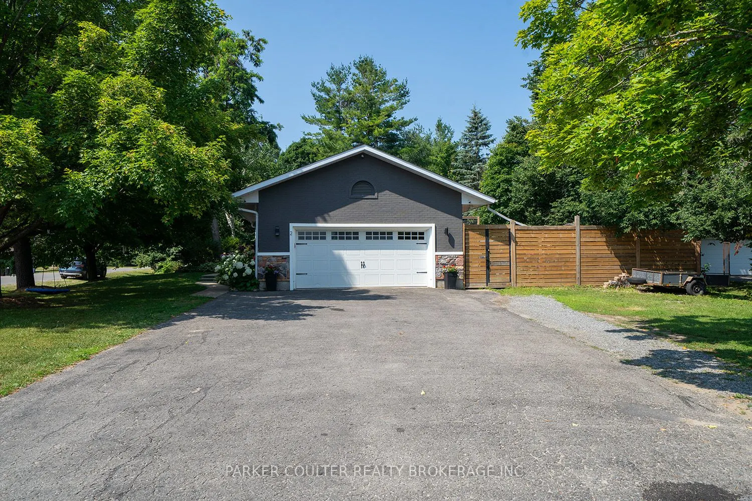 2 Noraline Avenue