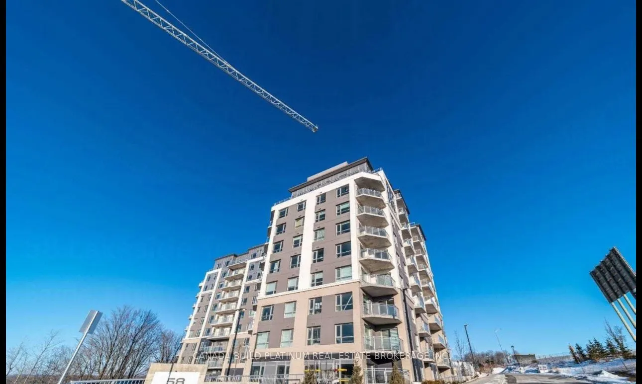 58 Lakeside Terrace #1011
