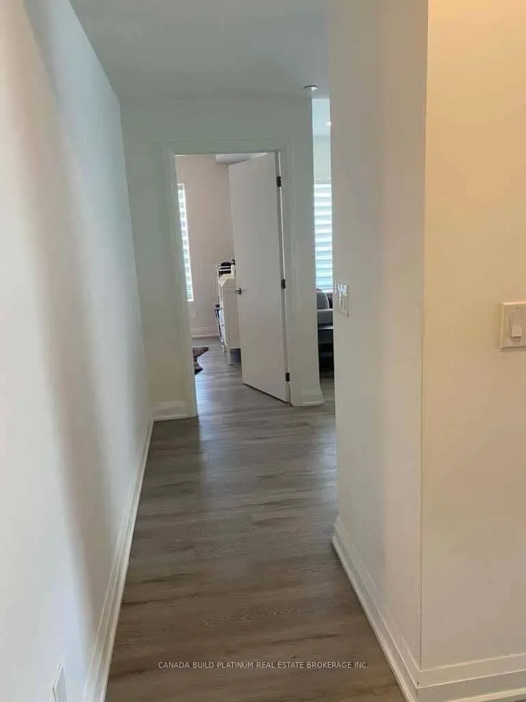 58 Lakeside Terrace #1011
