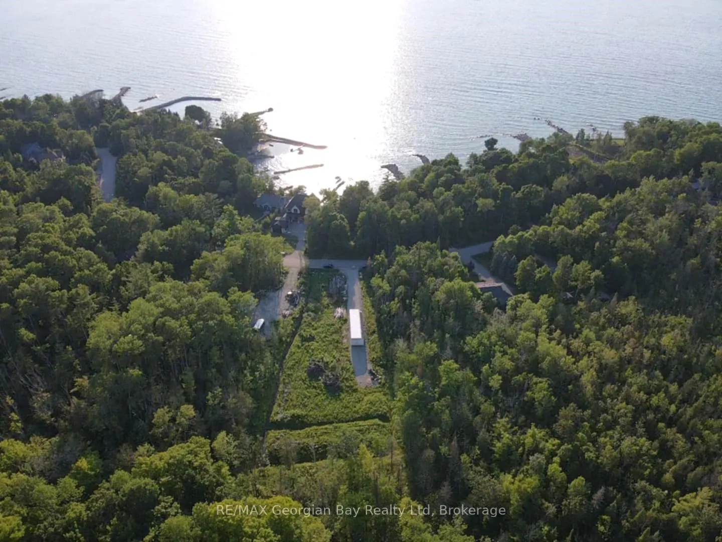 465 SILVER BIRCH Drive