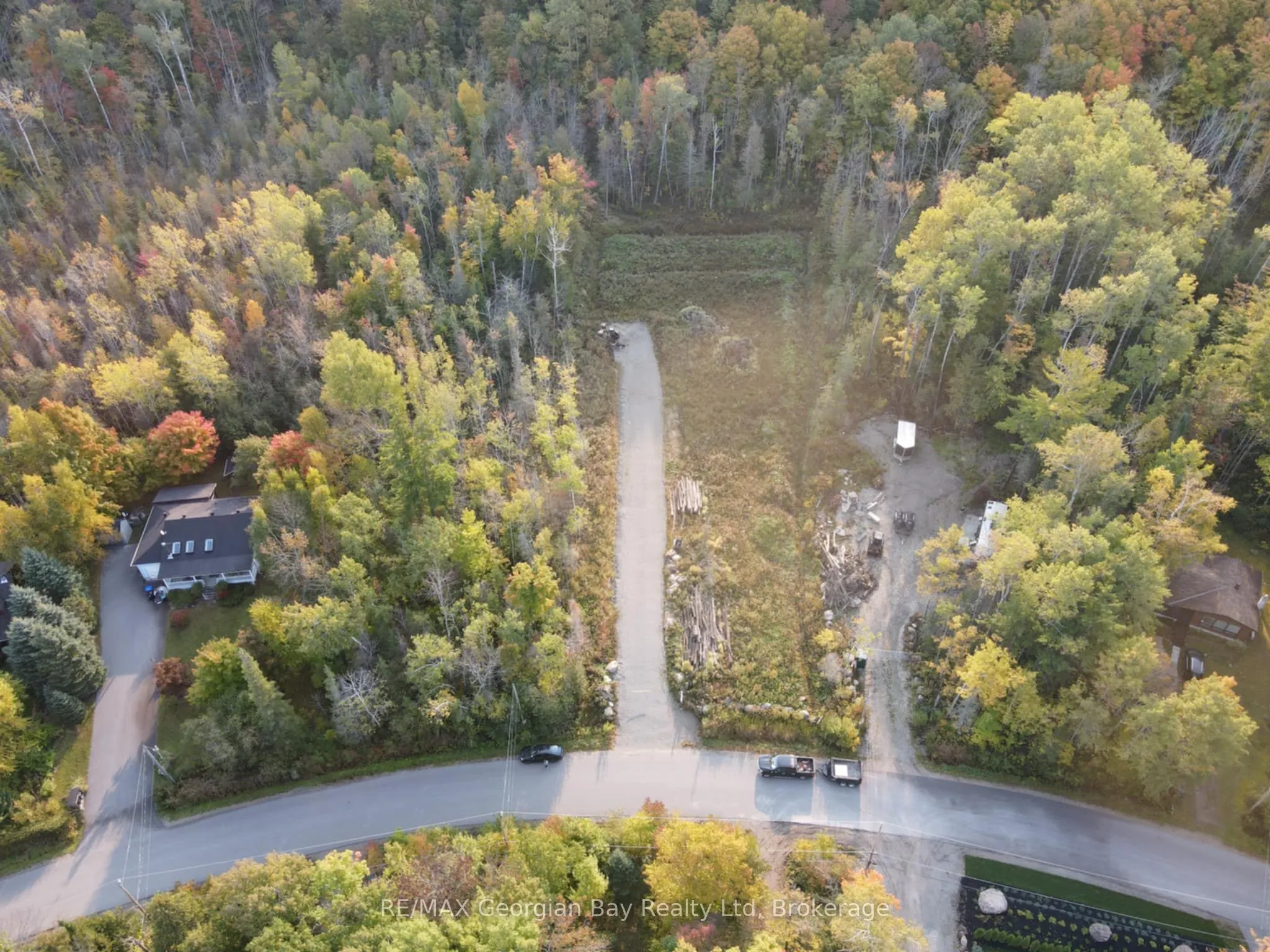 465 SILVER BIRCH Drive