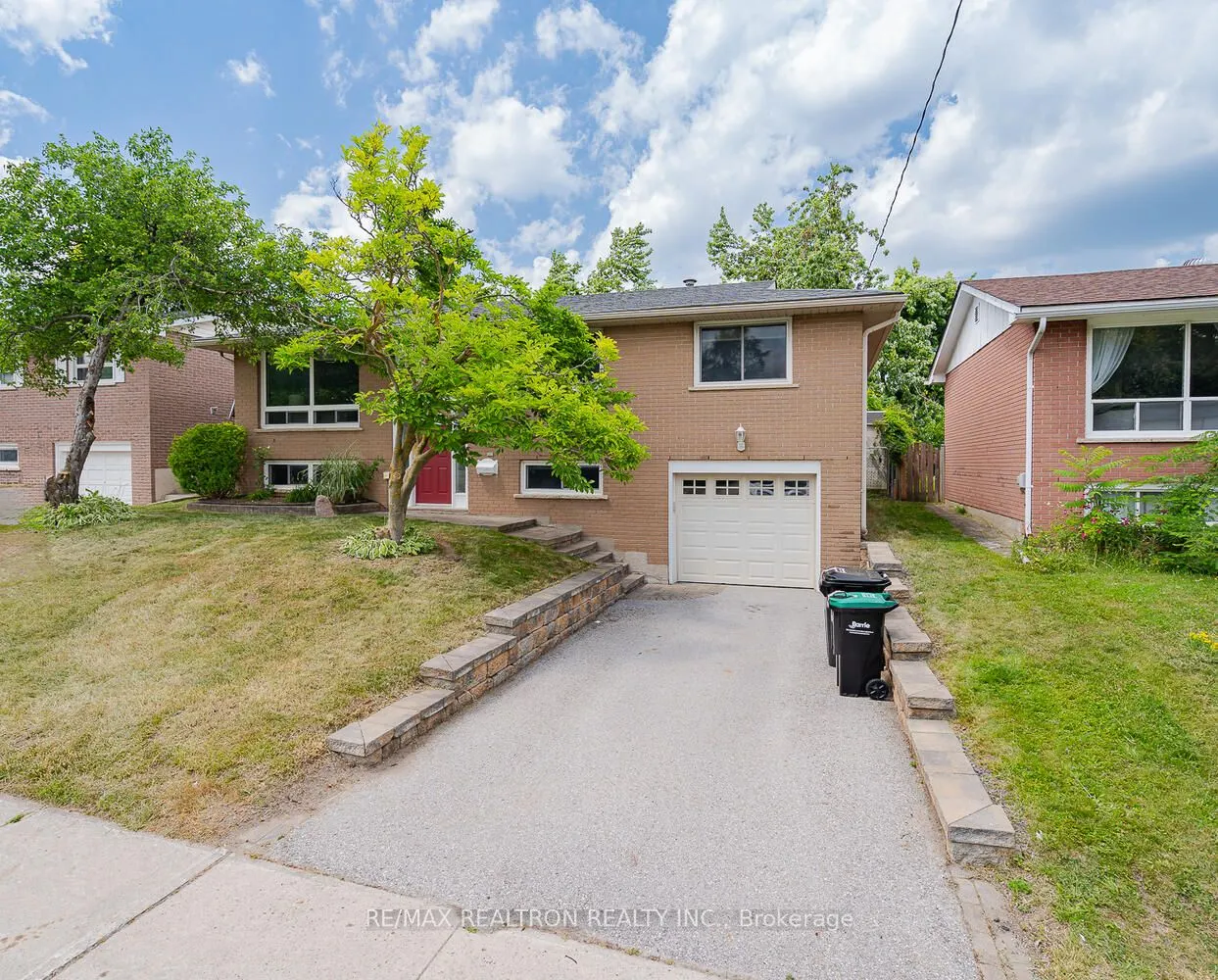 142 Cundles Road E