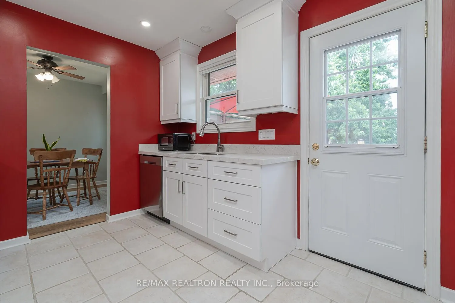 142 Cundles Road E