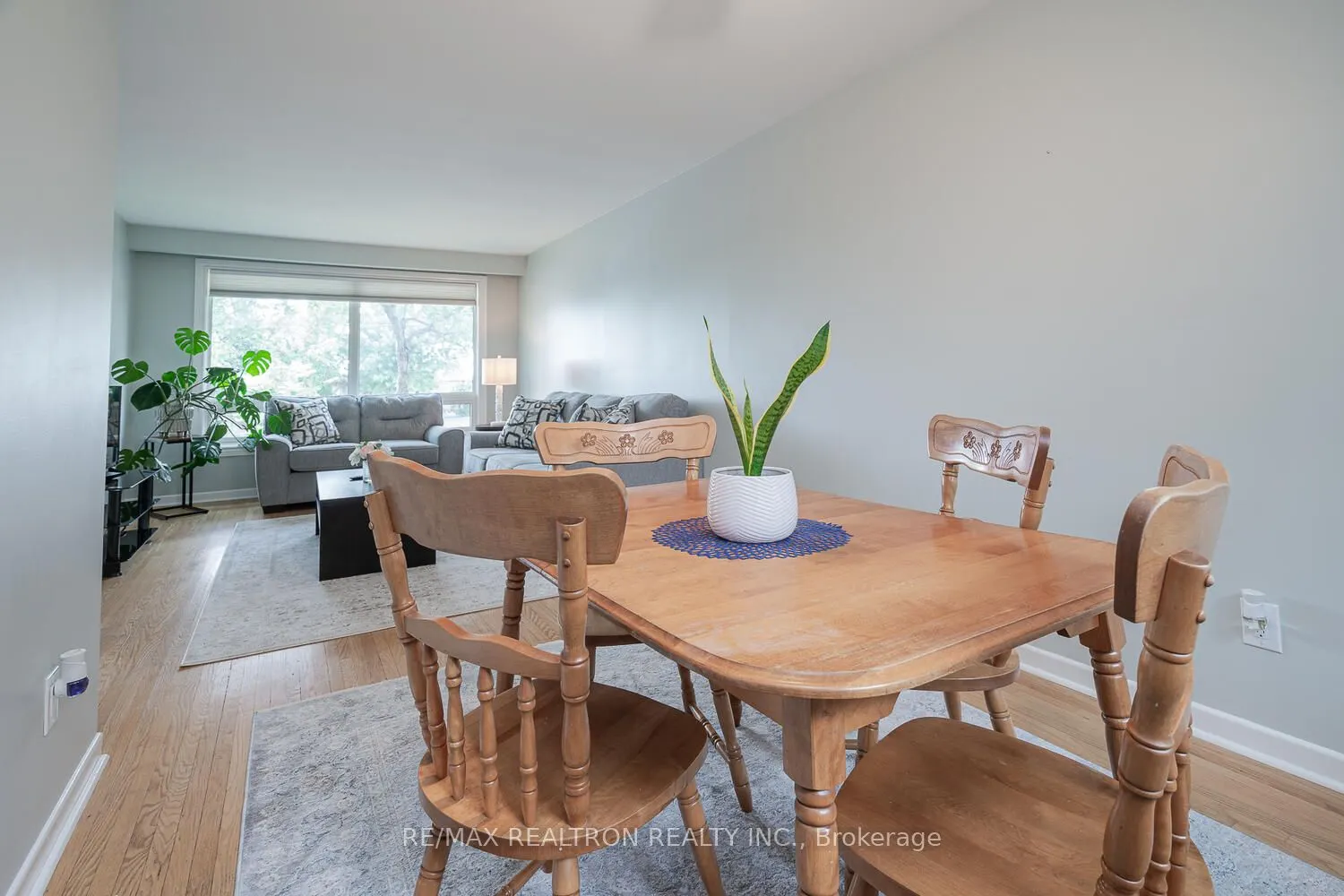 142 Cundles Road E