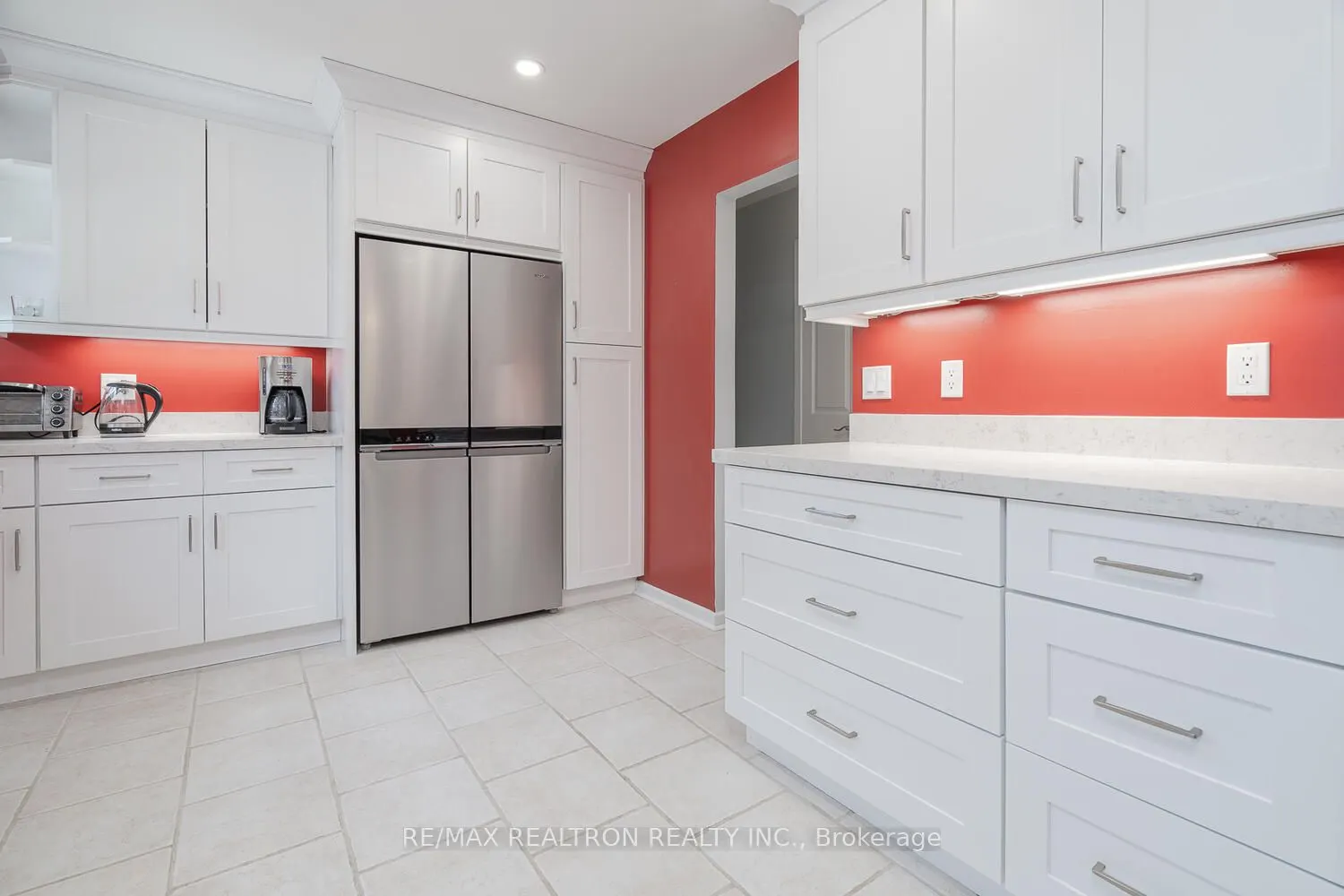 142 Cundles Road E