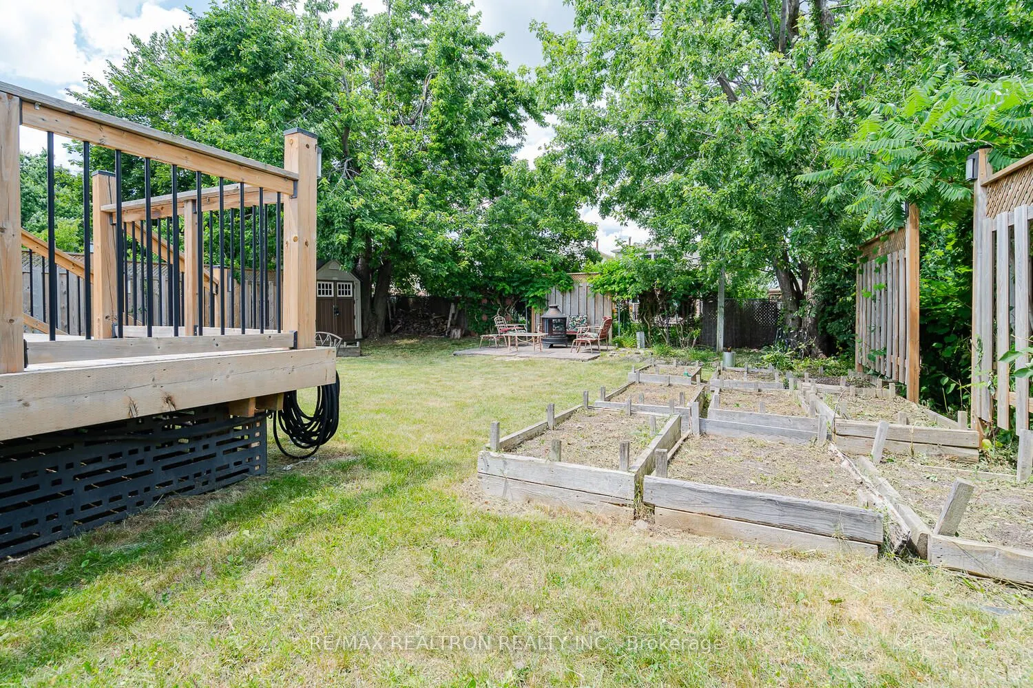 142 Cundles Road E