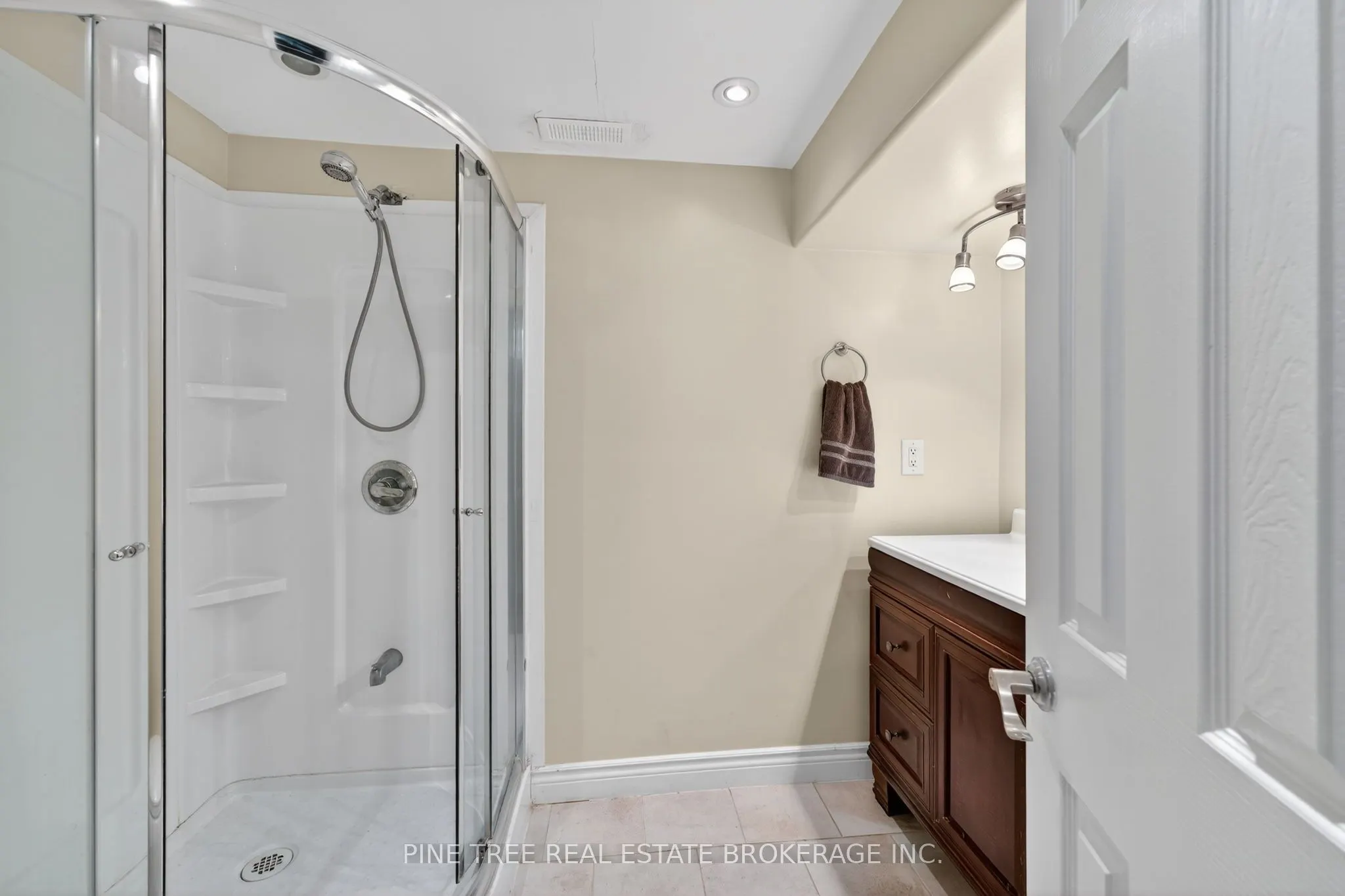 261 Edgehill Drive