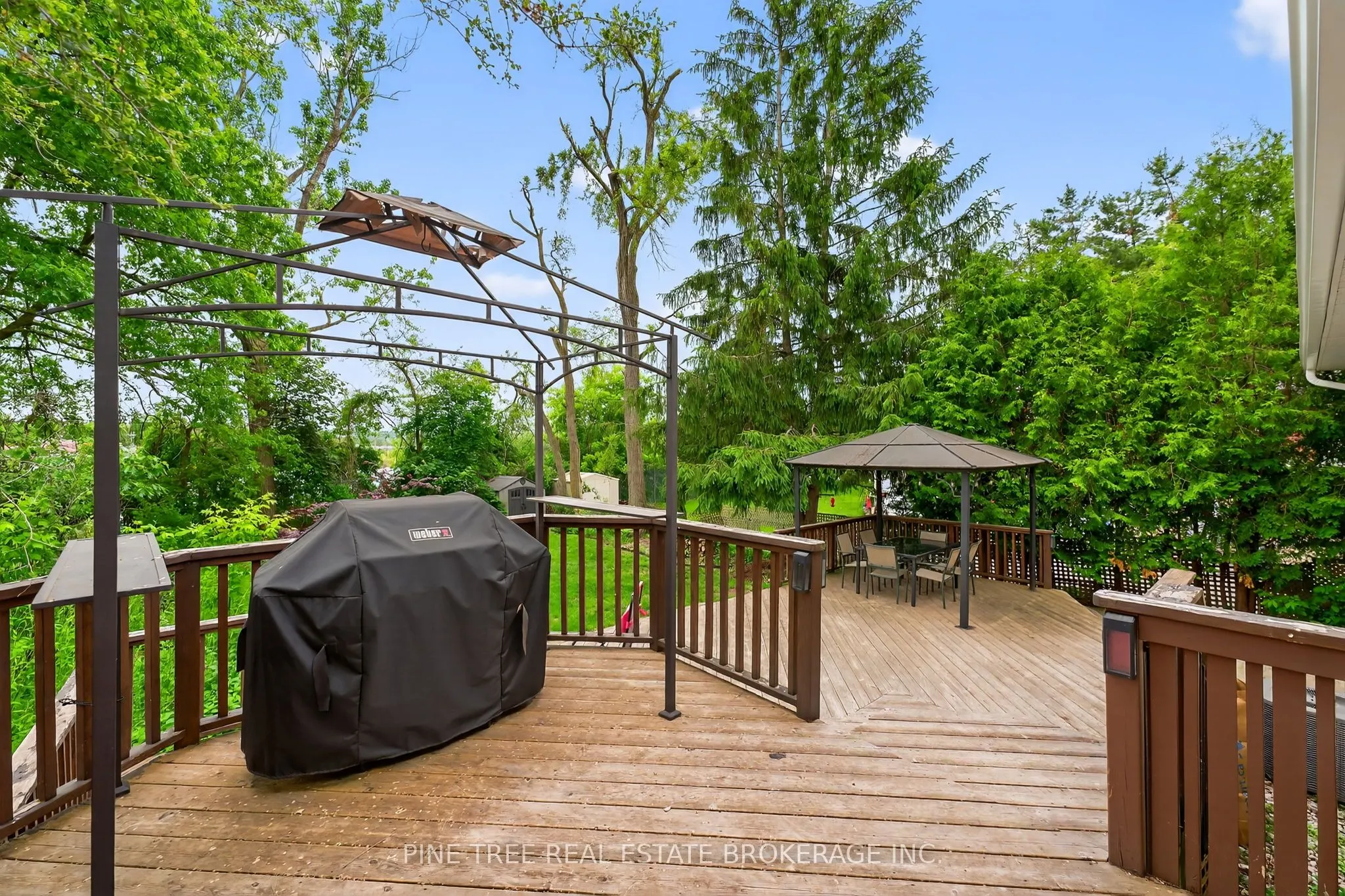 261 Edgehill Drive