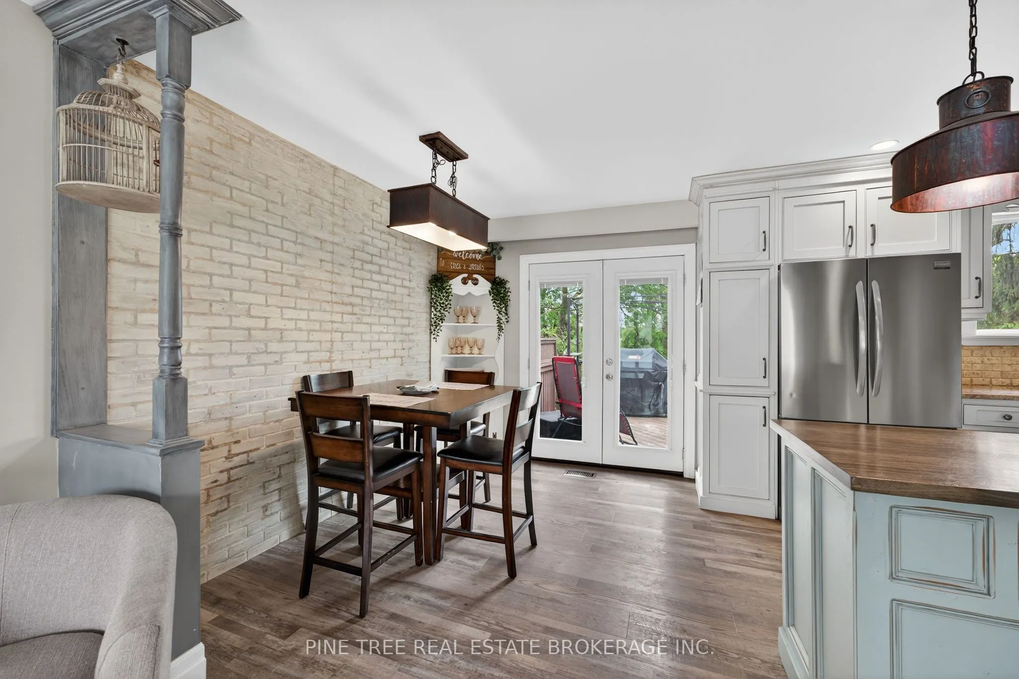 261 Edgehill Drive
