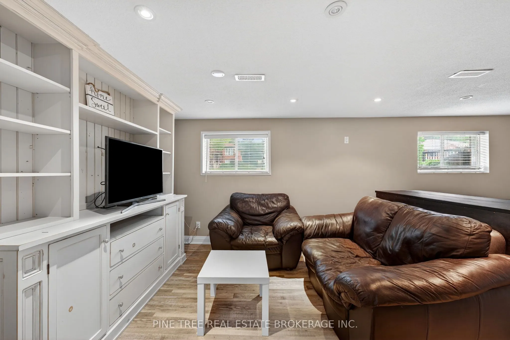 261 Edgehill Drive