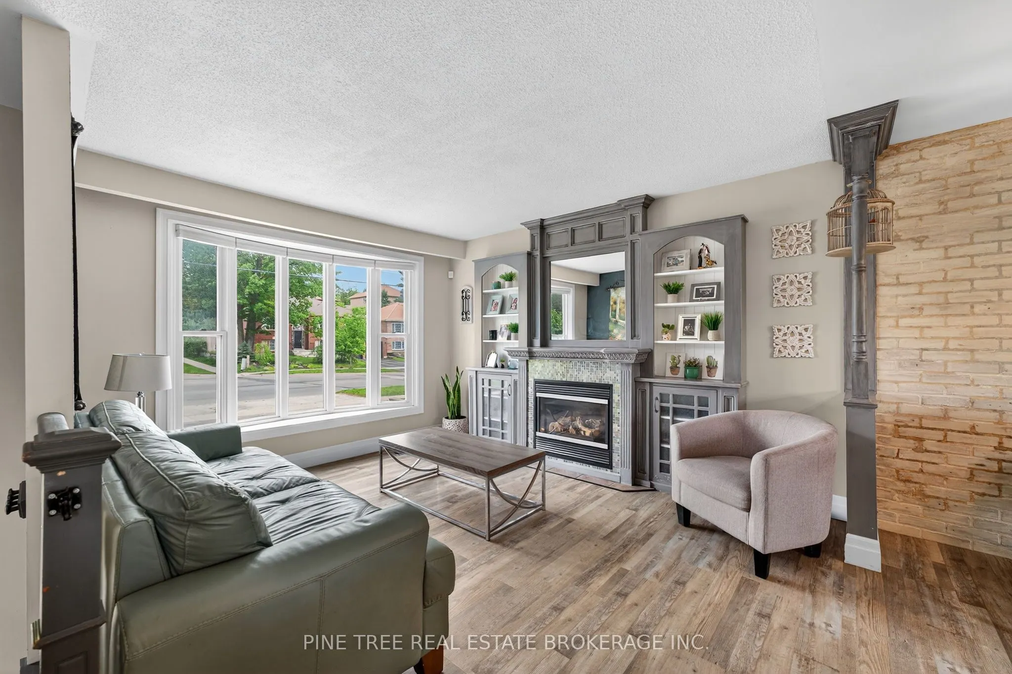 261 Edgehill Drive