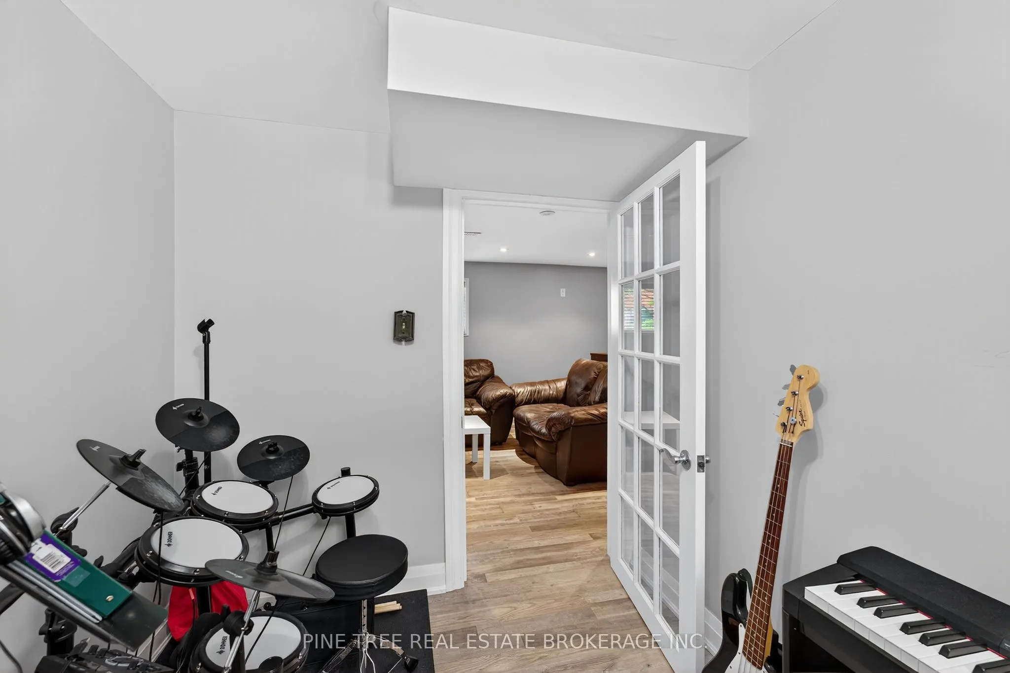 261 Edgehill Drive