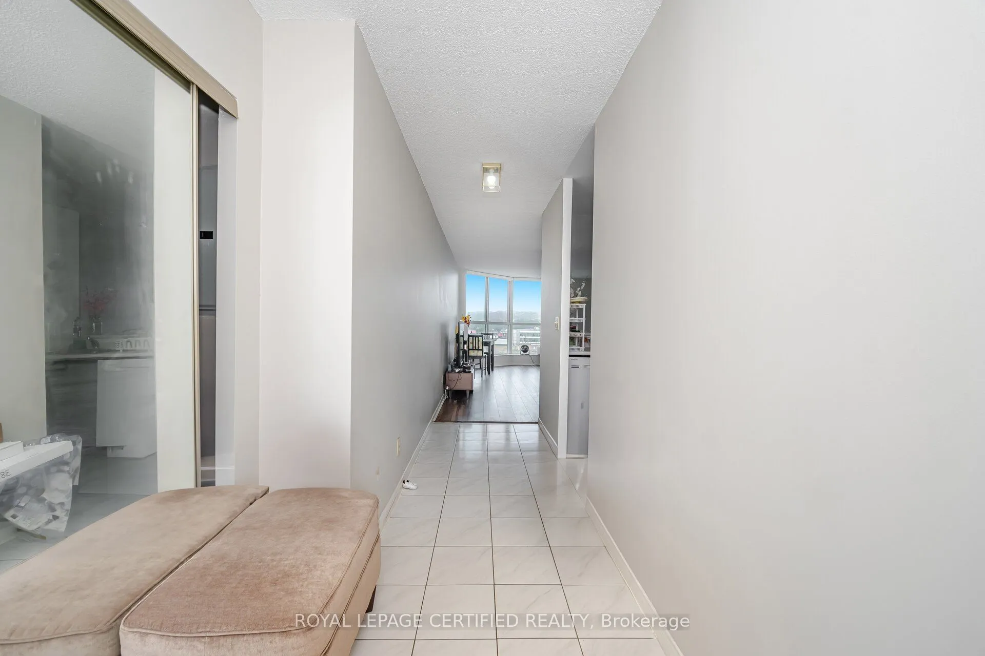 140 Dunlop Street E, #803