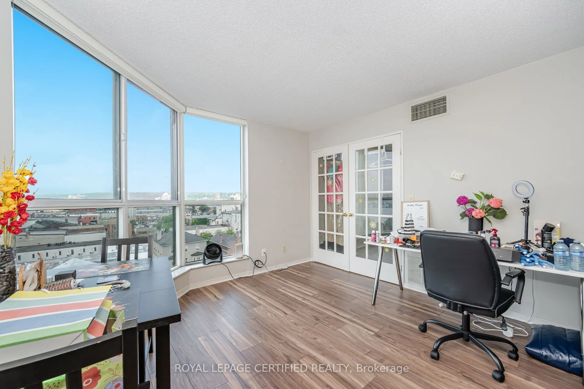 140 Dunlop Street E, #803