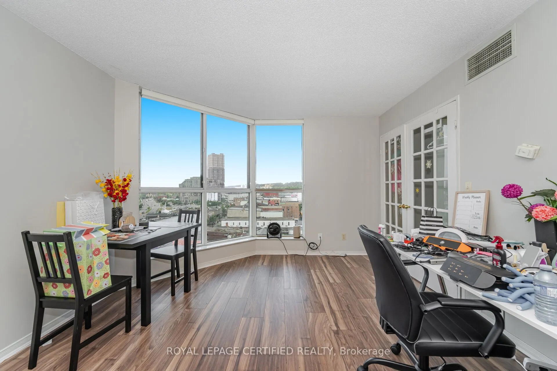 140 Dunlop Street E, #803