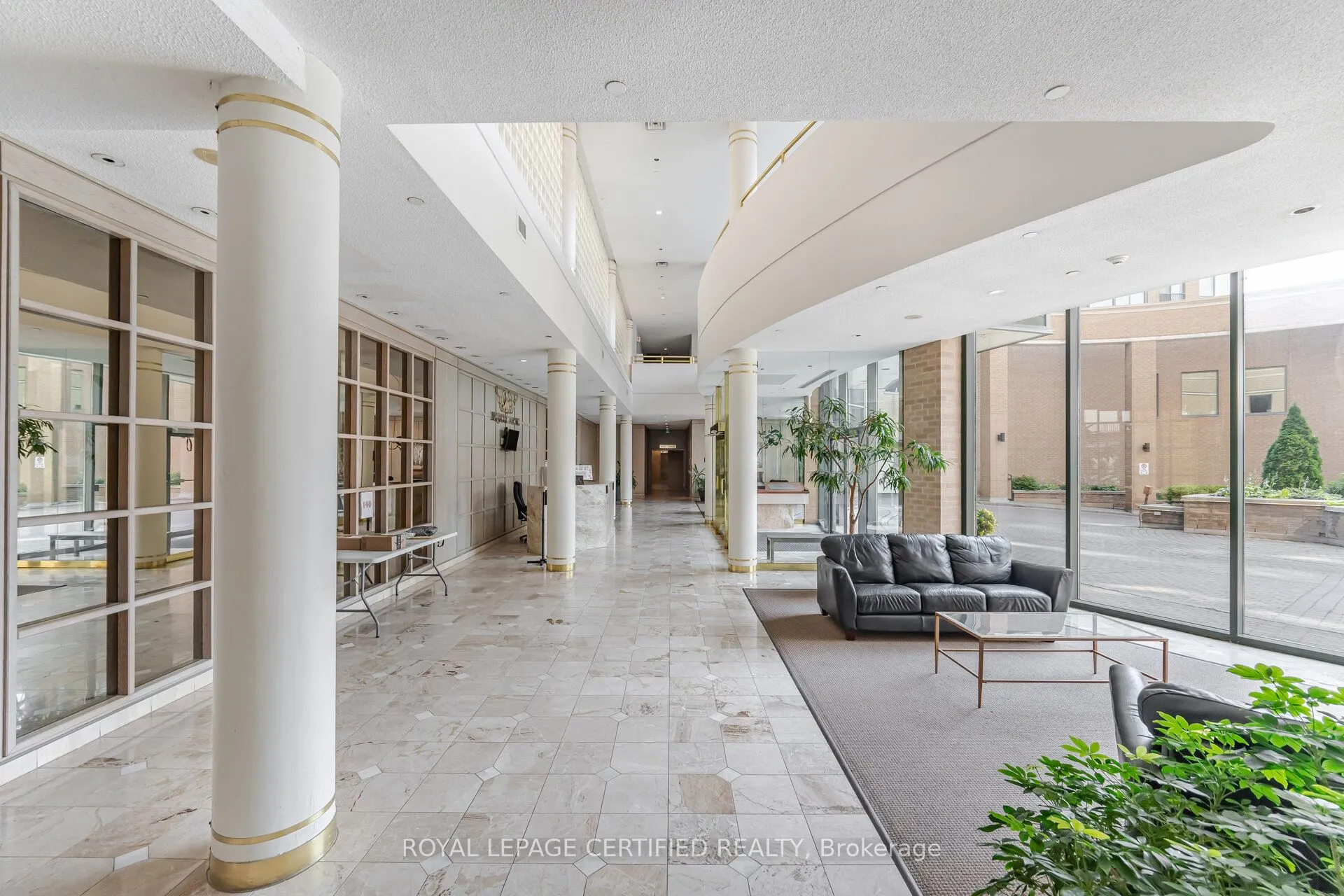 140 Dunlop Street E, #803