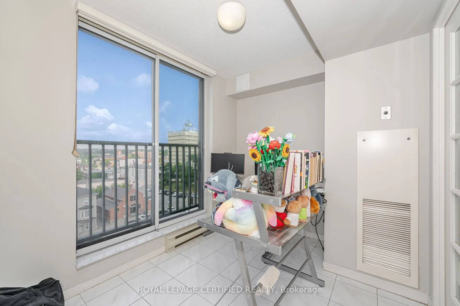 140 Dunlop Street E, #803