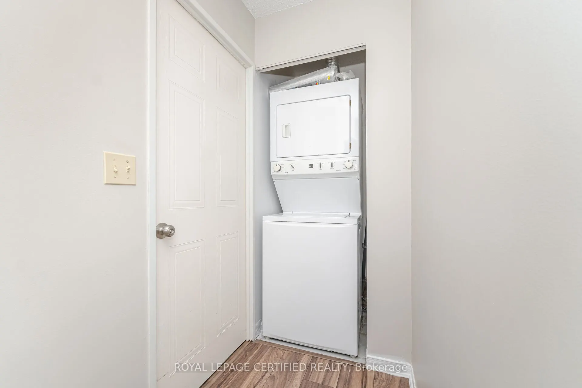 140 Dunlop Street E, #803