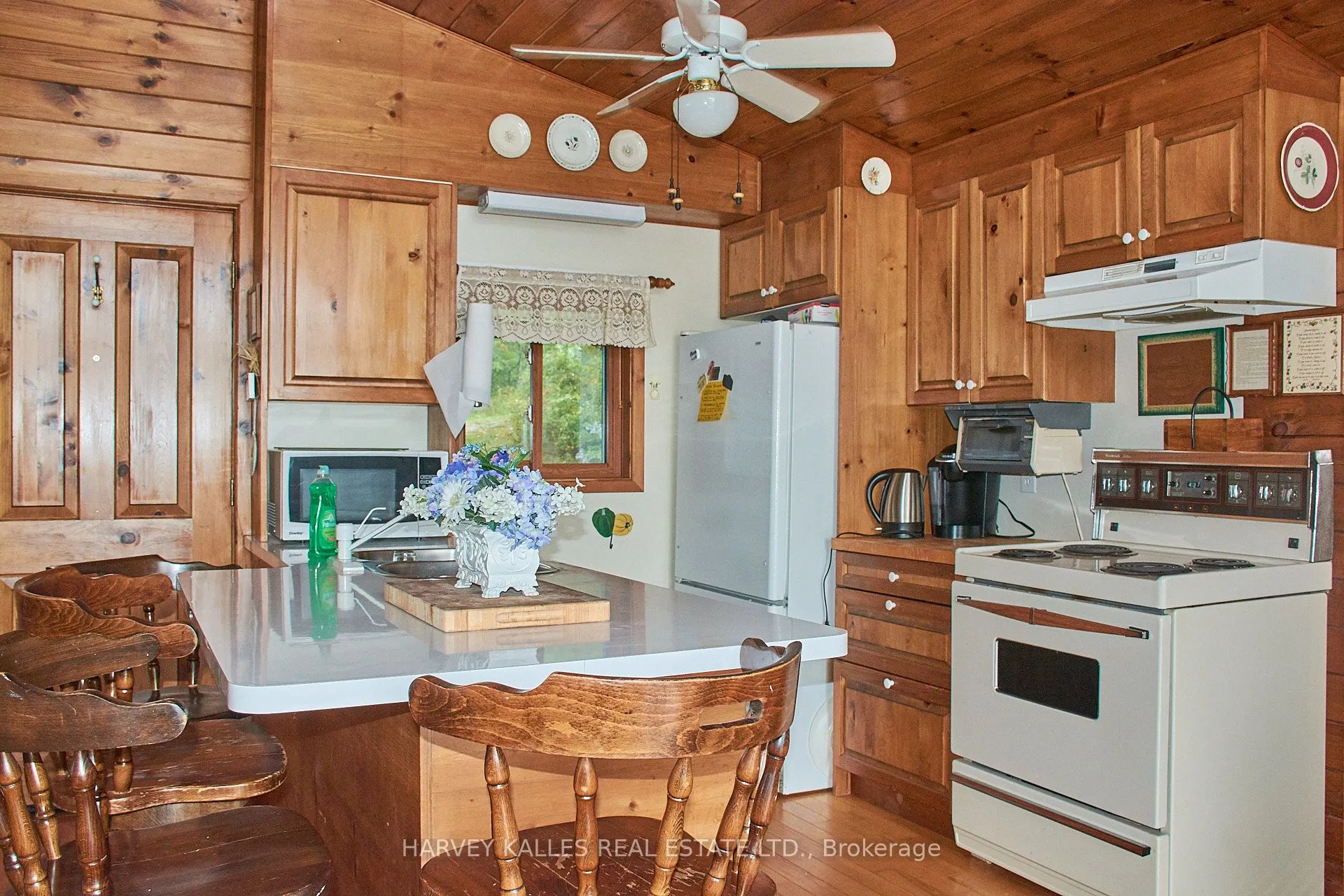 1168 Apter Lane