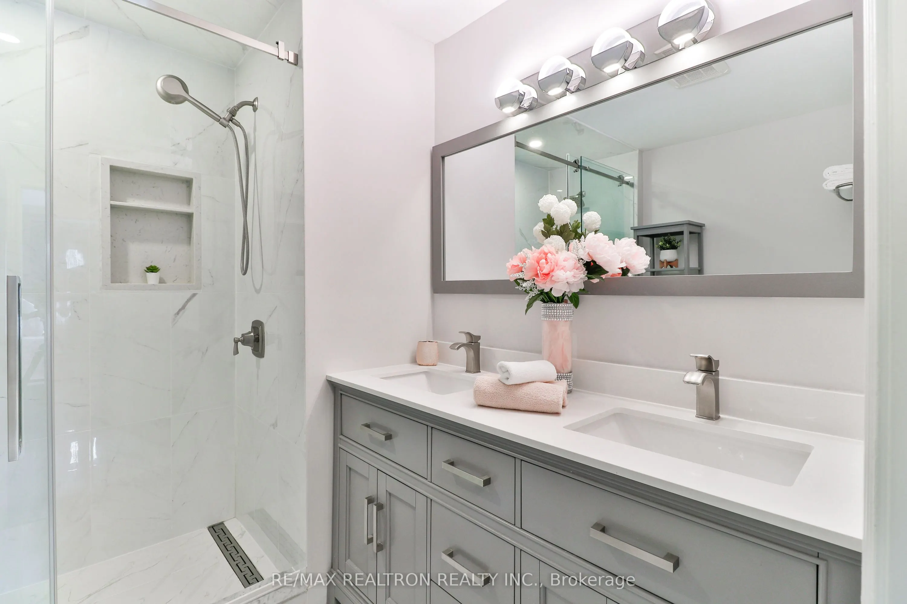 24 Laguna Parkway, #7