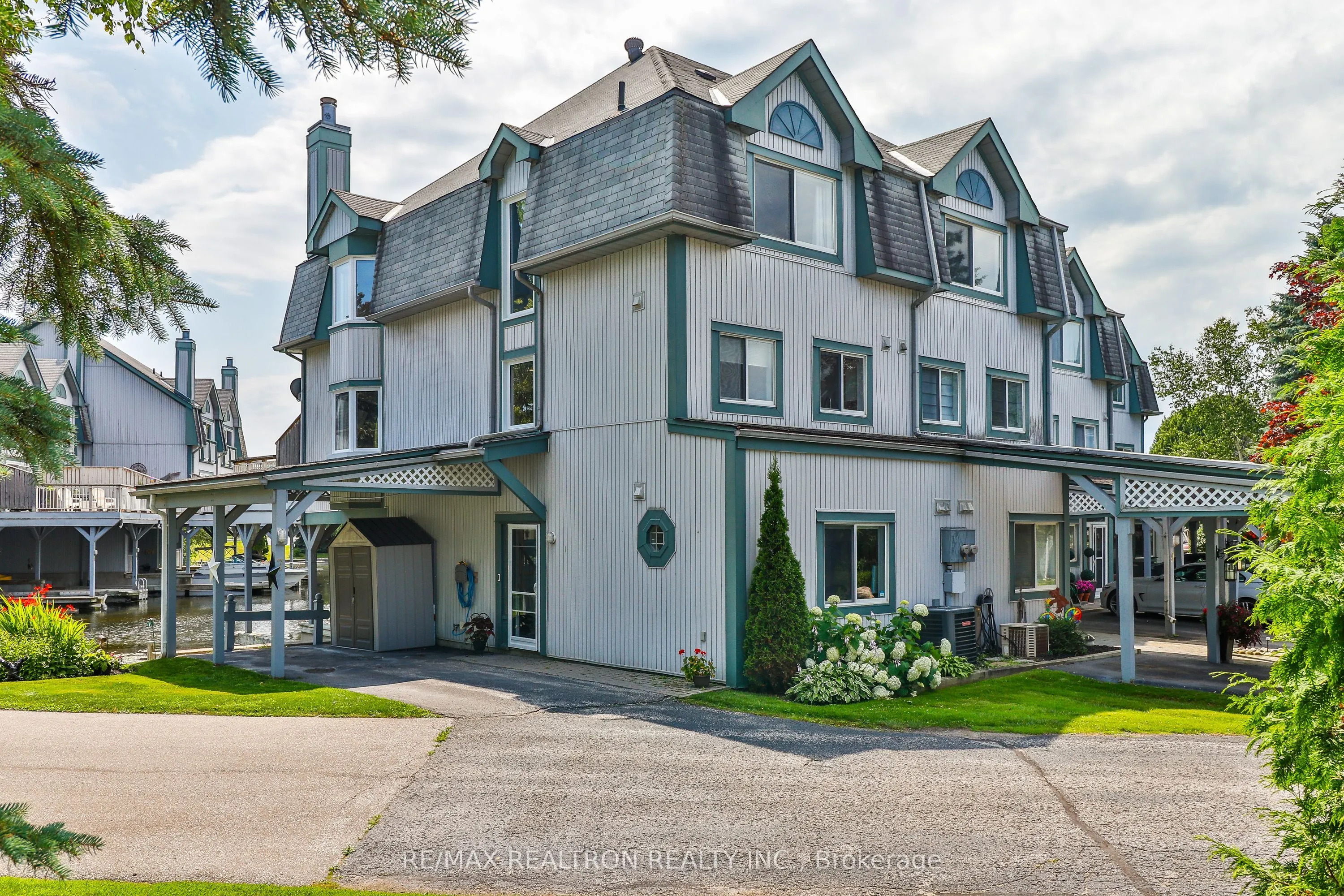 24 Laguna Parkway, #7